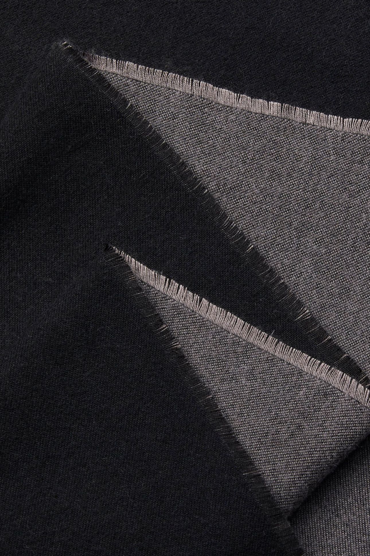 EMBLEM 2-TONE FRINGE SCARF BLACK/STORM FRONT 3