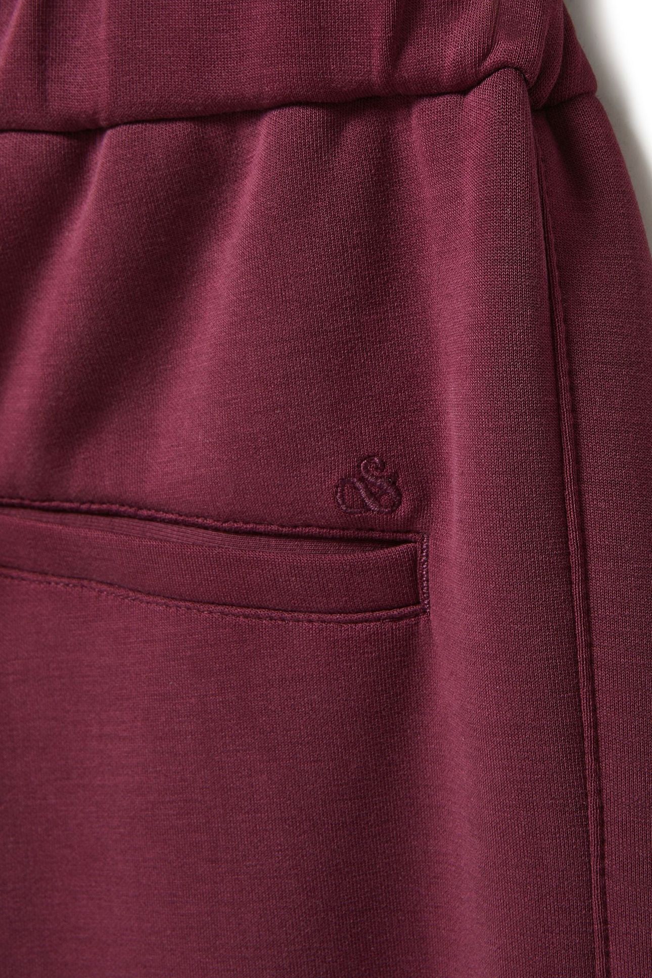 WIDE LEG PULL ON FIG 9