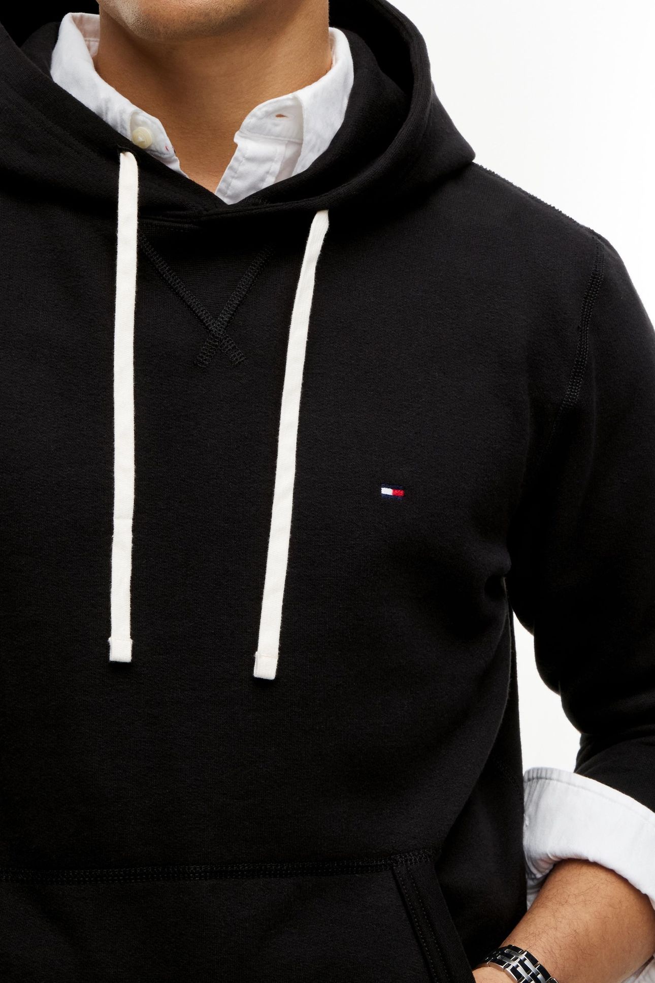 ESSENTIAL FLEECE HOODIE BLACK 8
