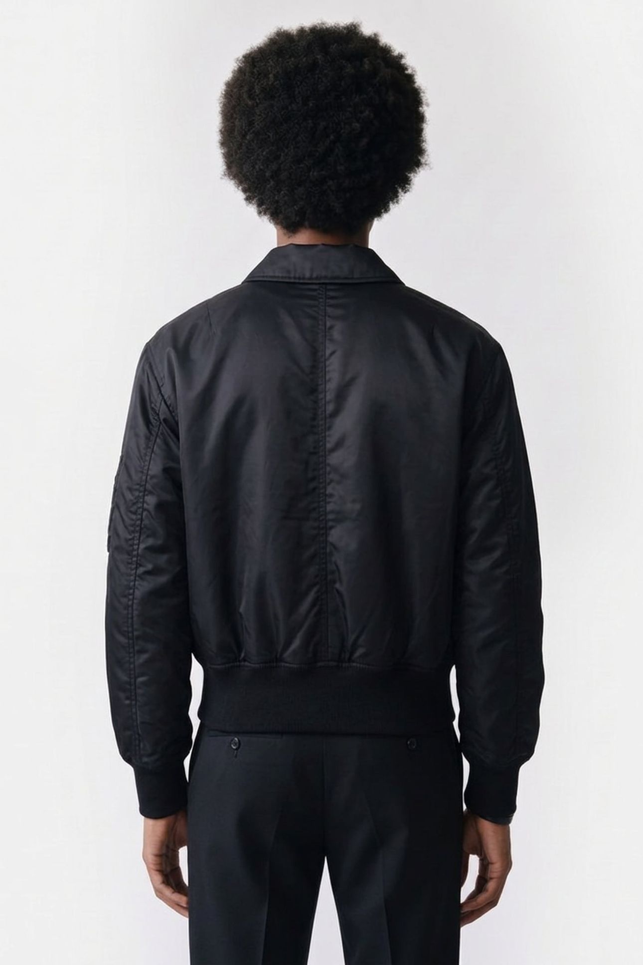 OUTERWEAR BLACK 2