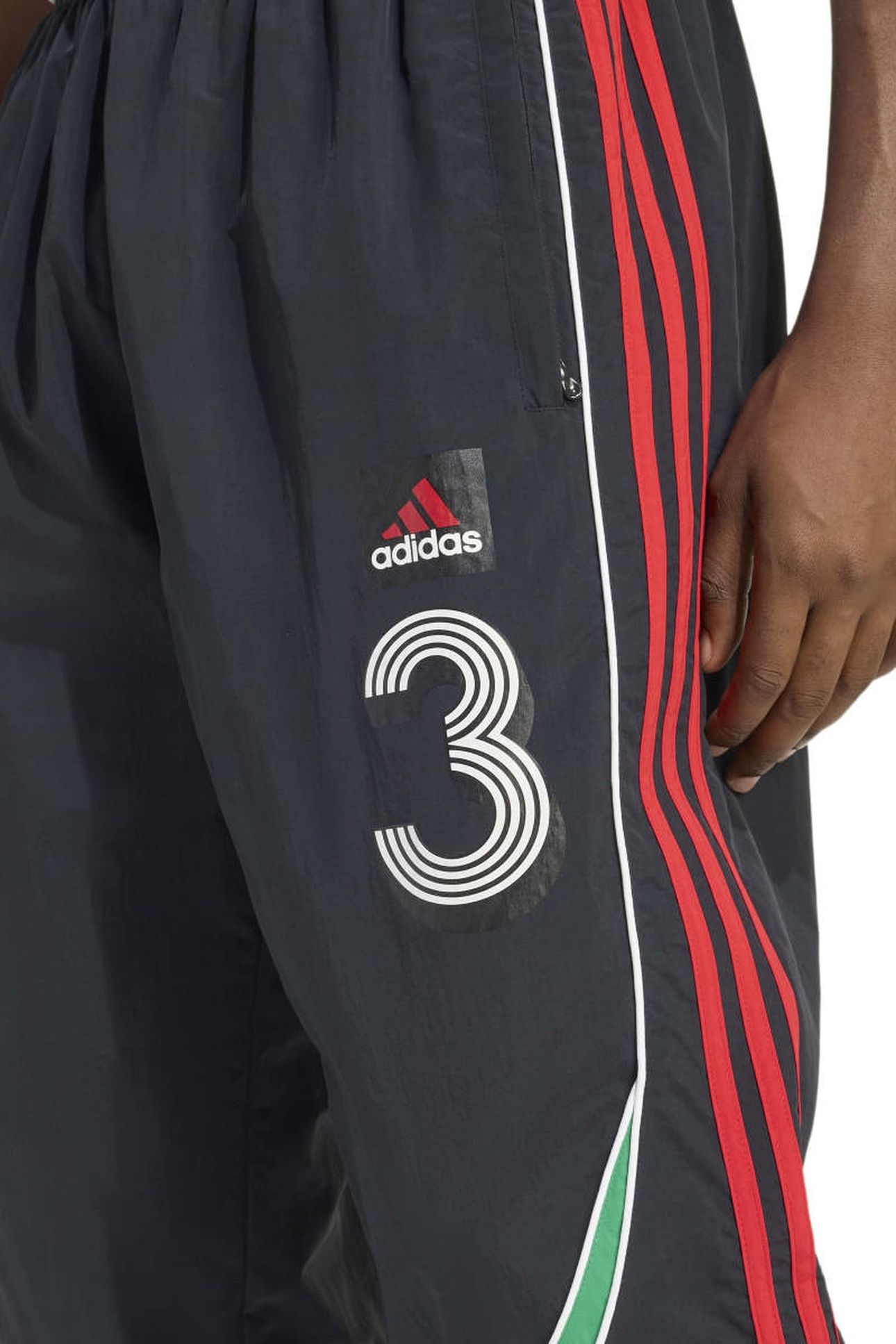 UNISEX GFX TRACK PANT BLACK 6