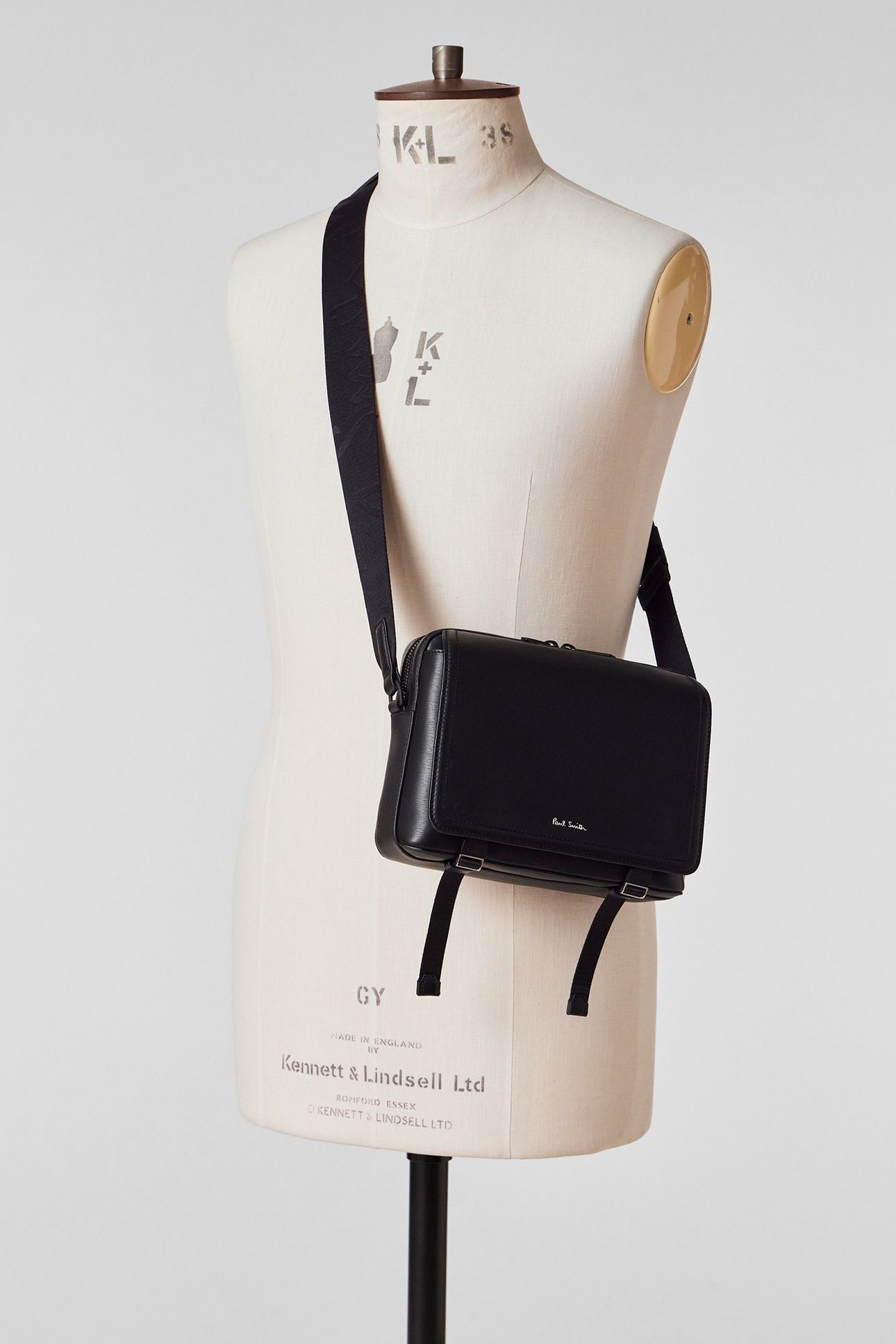 MEN BAG MESSENGER BLACK 1