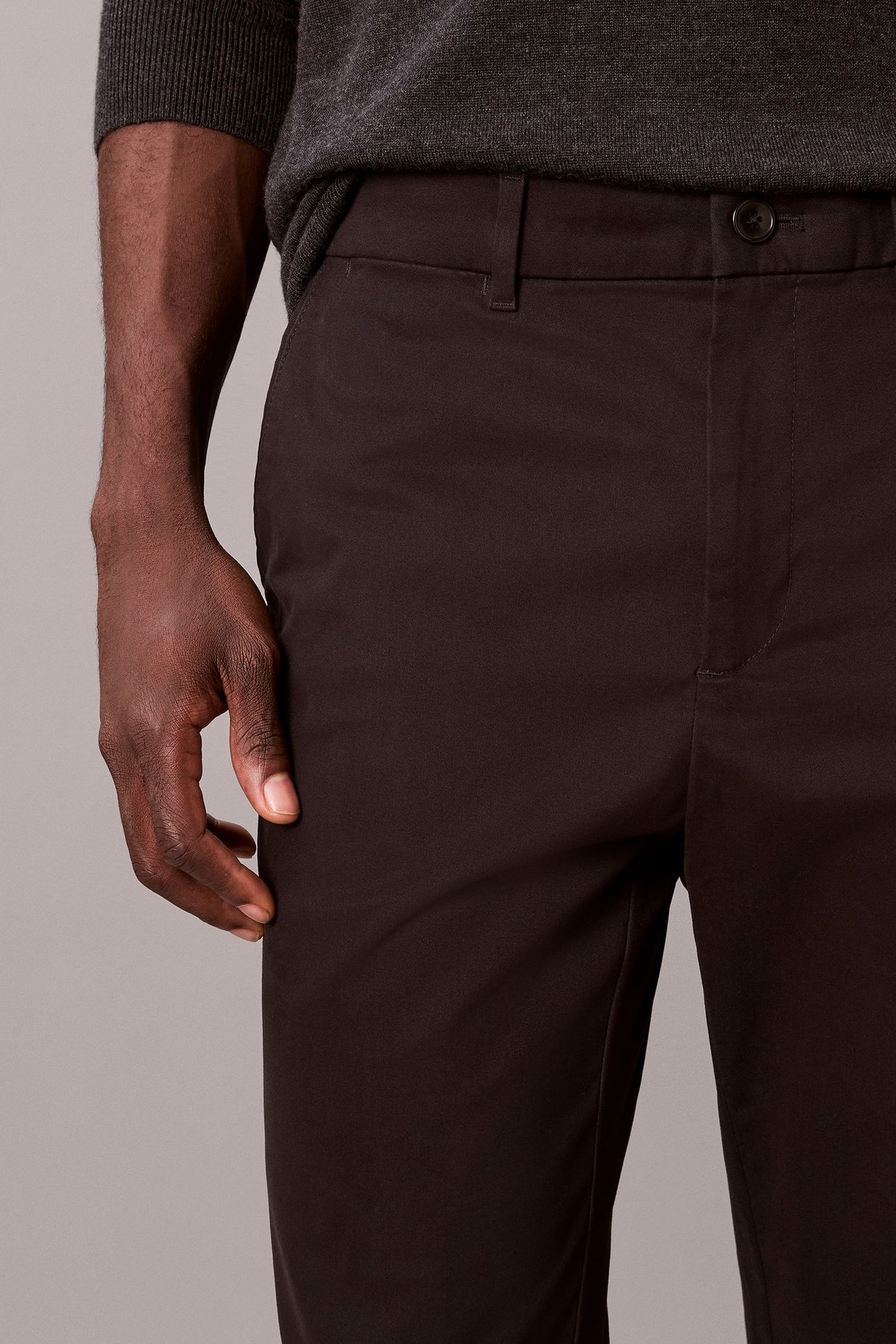 SLIM TAPERED SATEEN BLACK 6