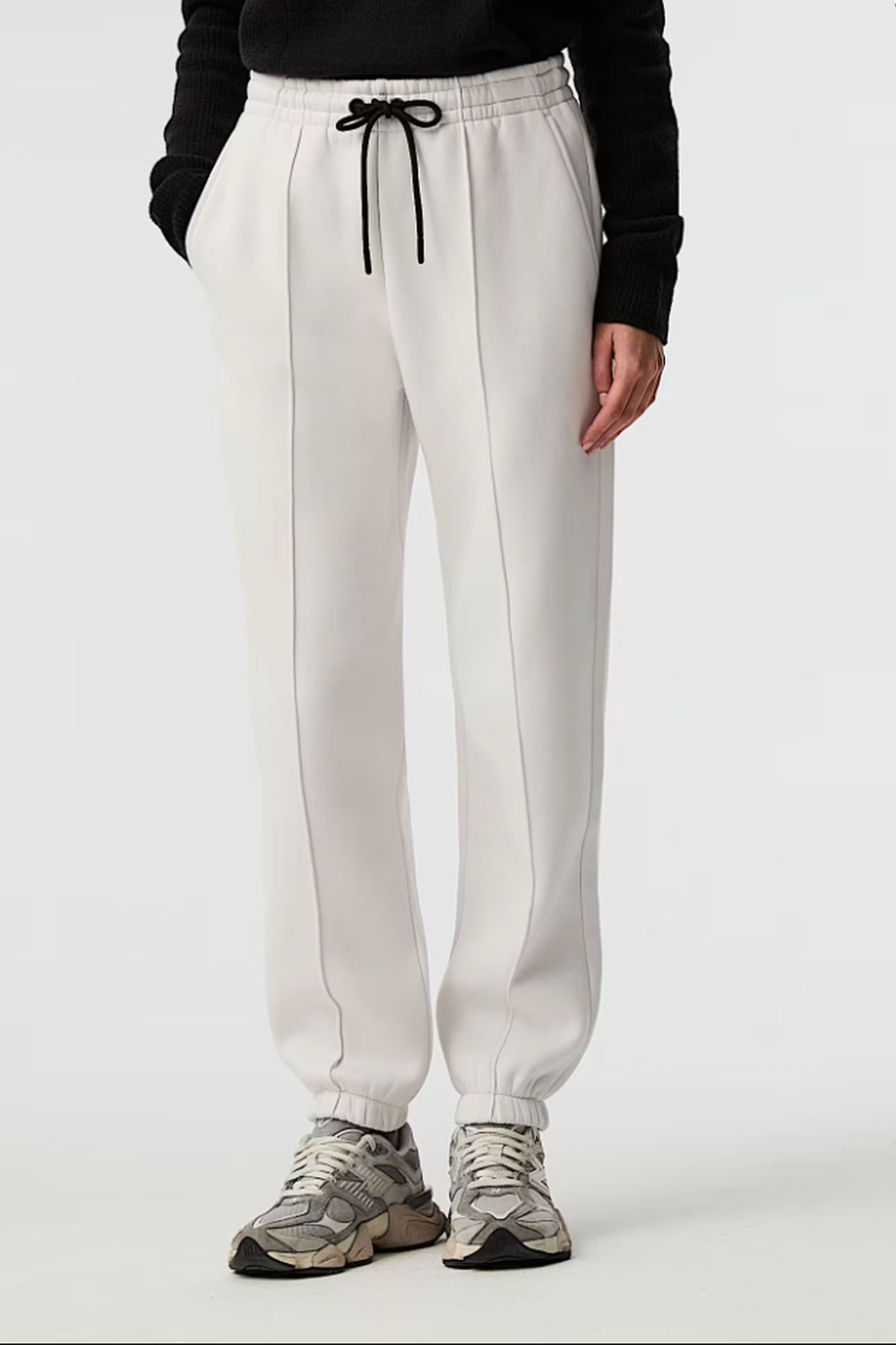 PERA V1.Y8.02 SWEAT PANTS/JOGGERS OFF WHITE 1