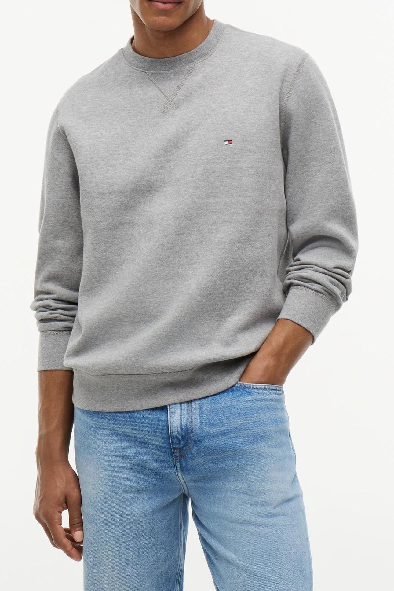 ESSENTIAL FLEECE CREW MEDIUM GREY HEATHER 6
