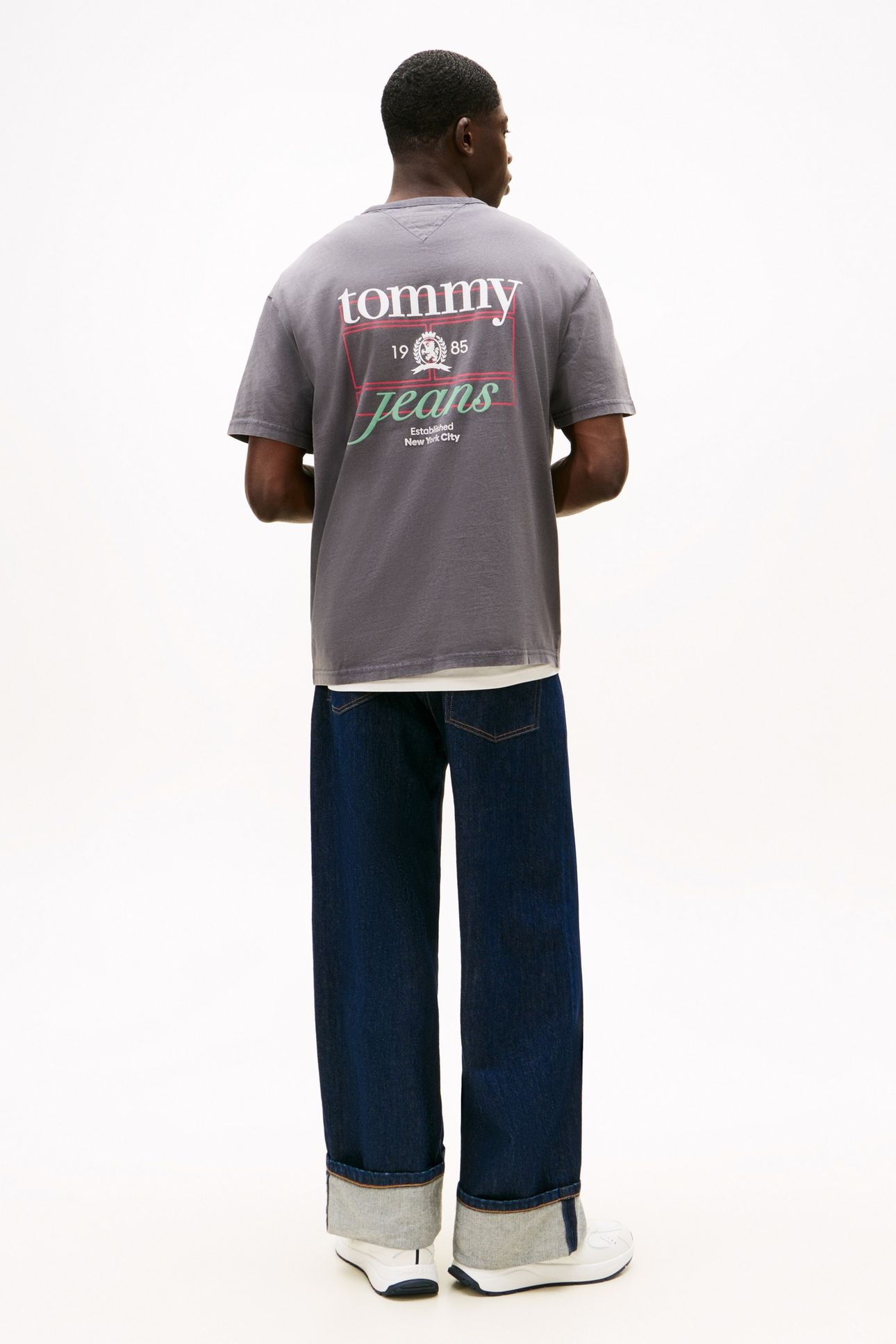 TJM RELAXED CREST PLAY TEE WASHED BLACK 2