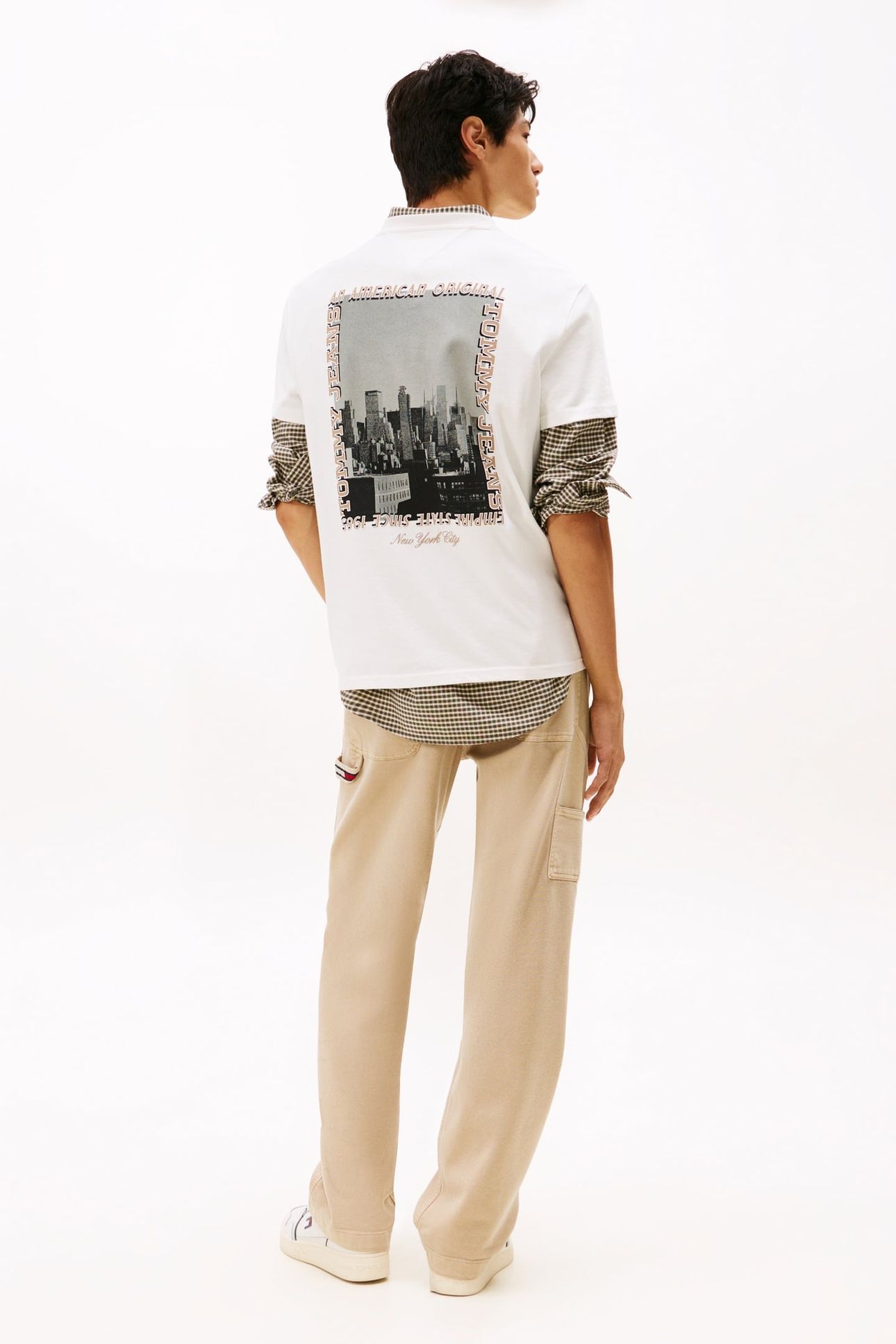TJM REG PHOTO TEE ECRU 2