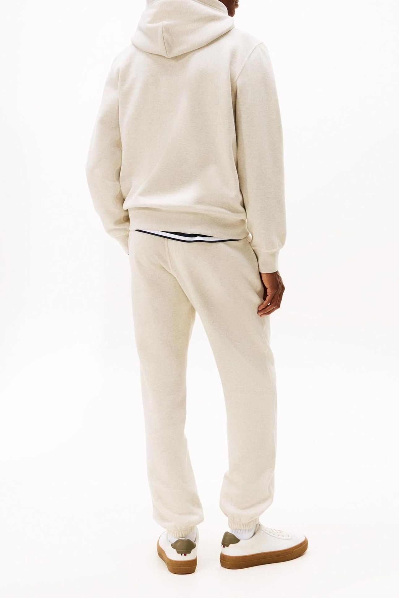 ESSENTIAL SEASONAL FLEECE HEATHERED OATMILK 2