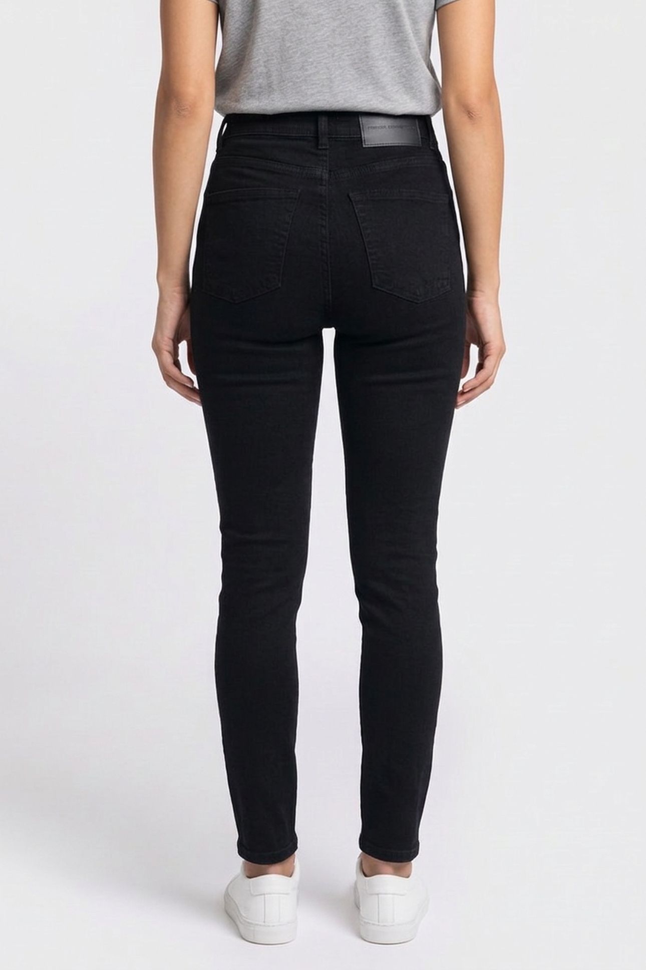 STRETCH ANKLE JEAN BLACK 2