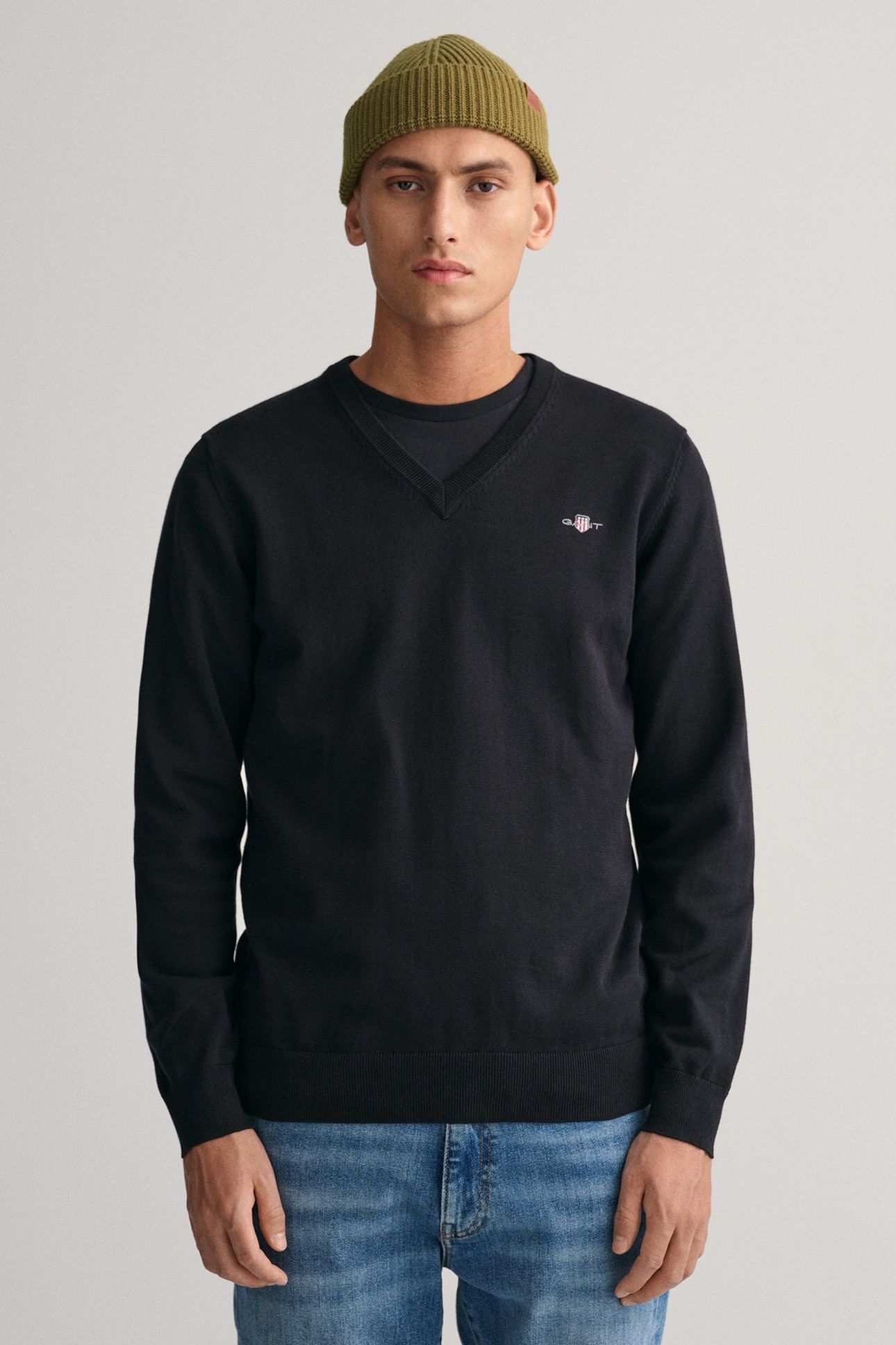 CLASSIC COTTON V-NECK BLACK 3