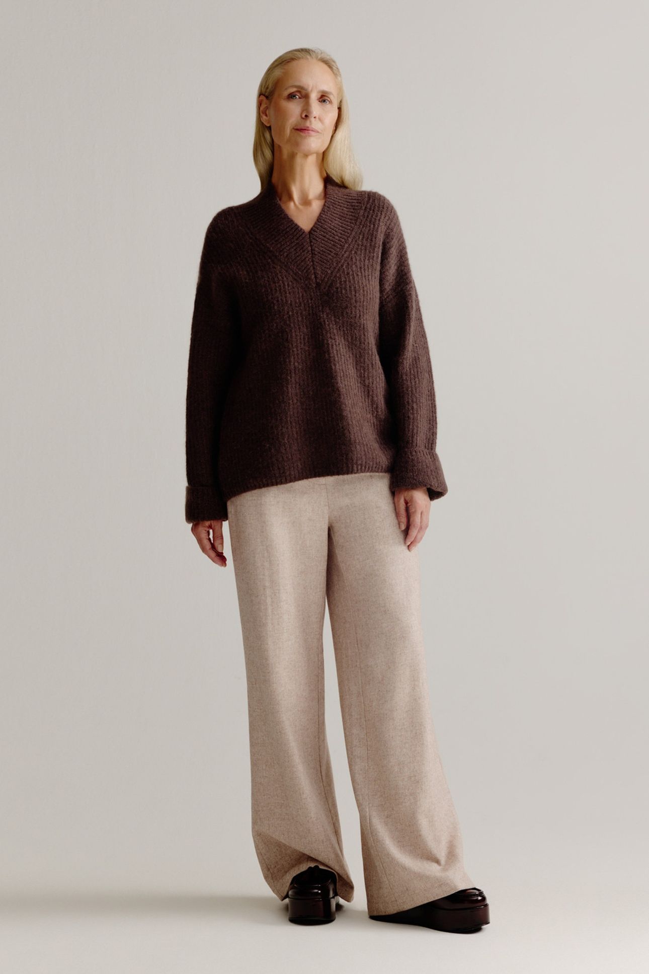 LARISSA SWEATER BROWN 2