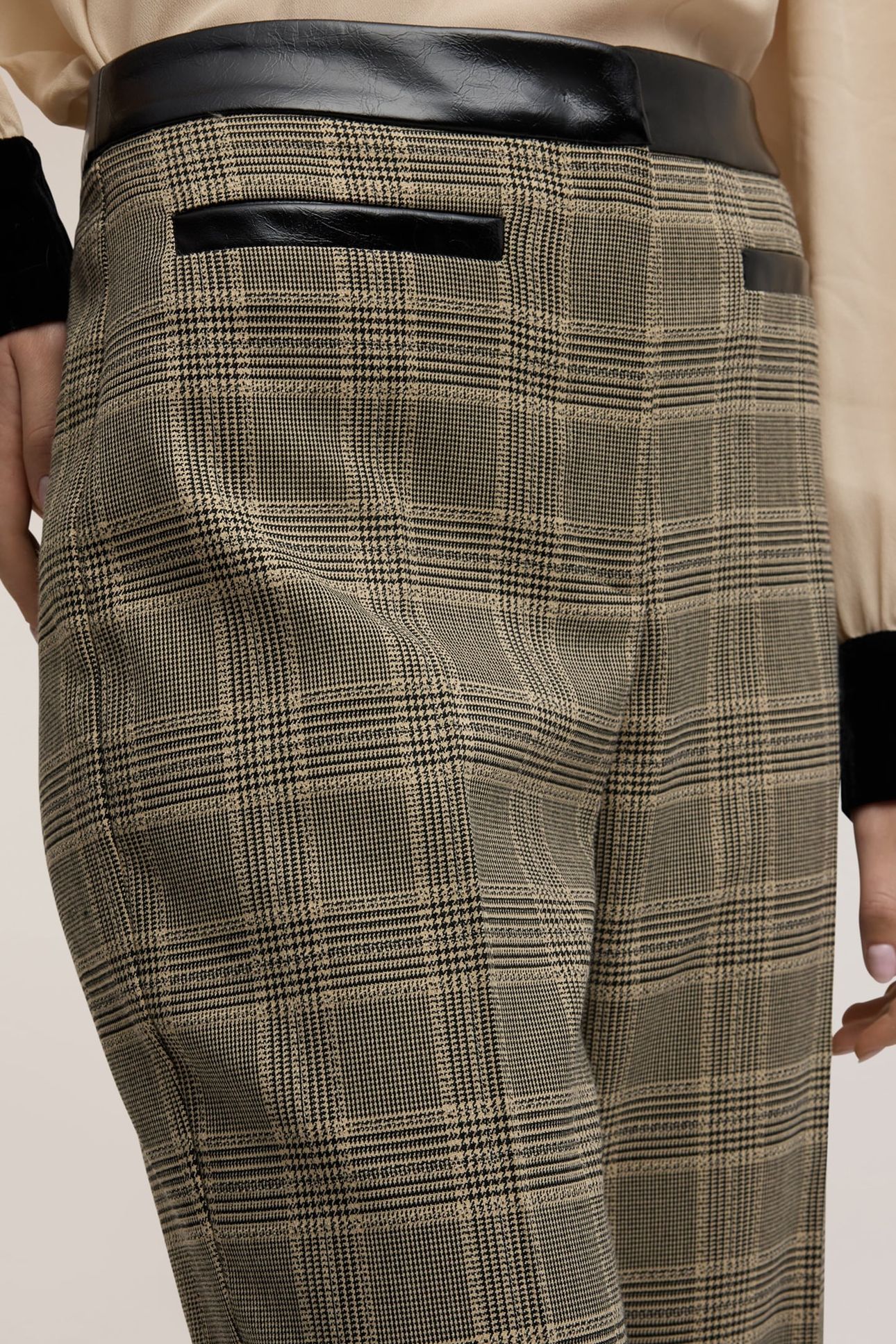 CROPPED YARN-DYED CHECK PATTERN TROUSERS BEIGE 5