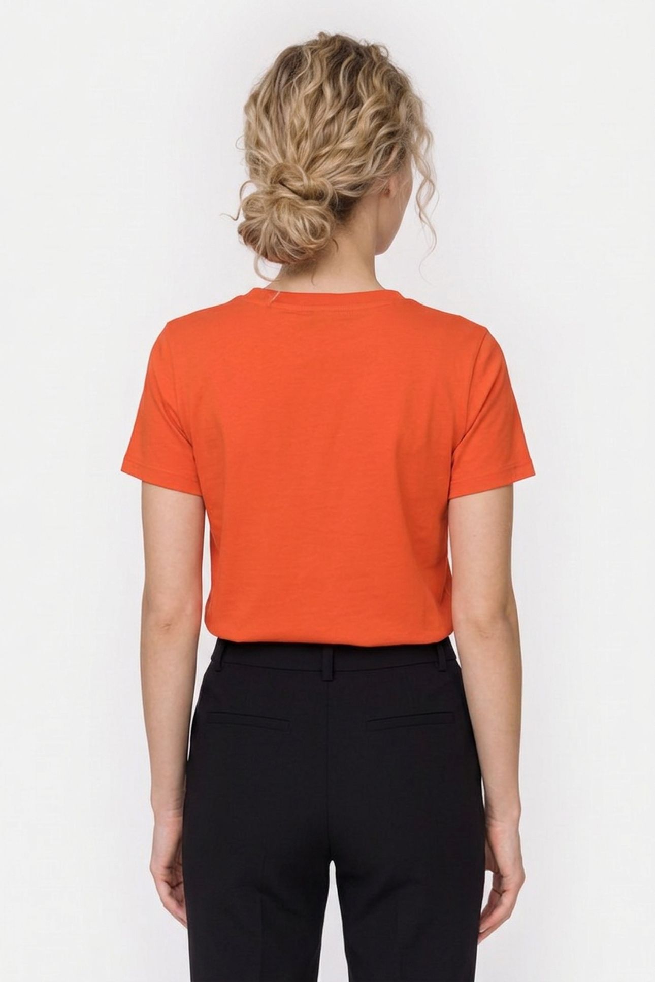 KNITWEAR ORANGE 2