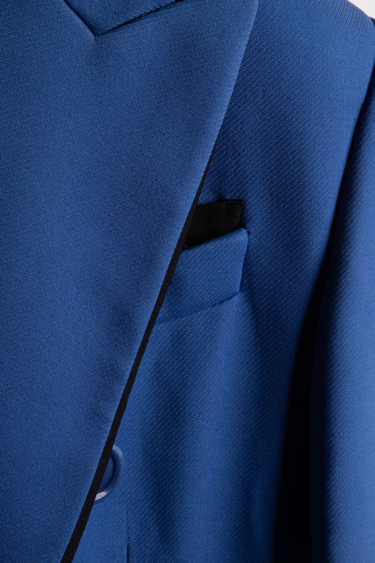 COAT IN CONTRASTING LAYERS BONDED FABRIC BLUE 4