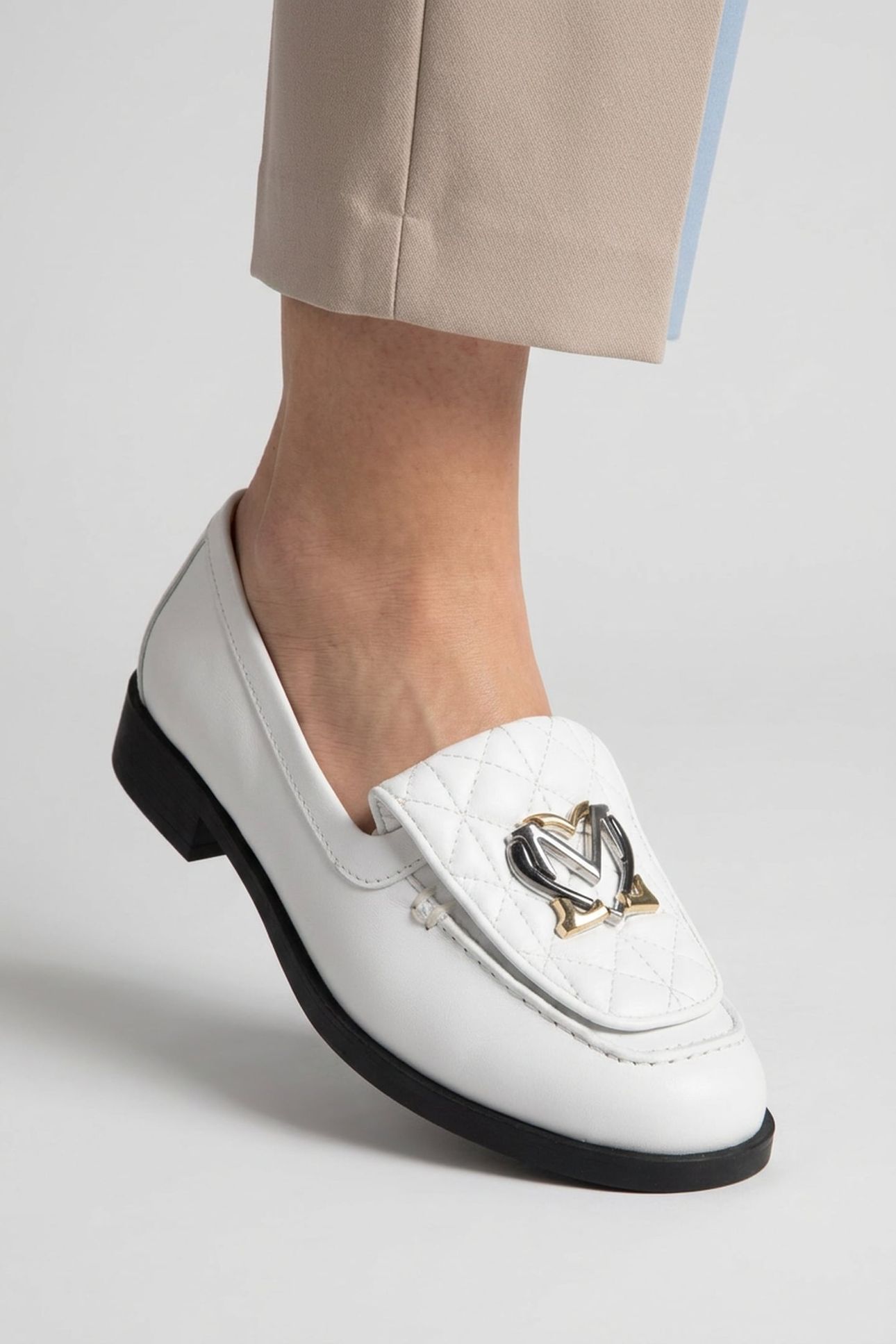 LOAFER WHITE 2