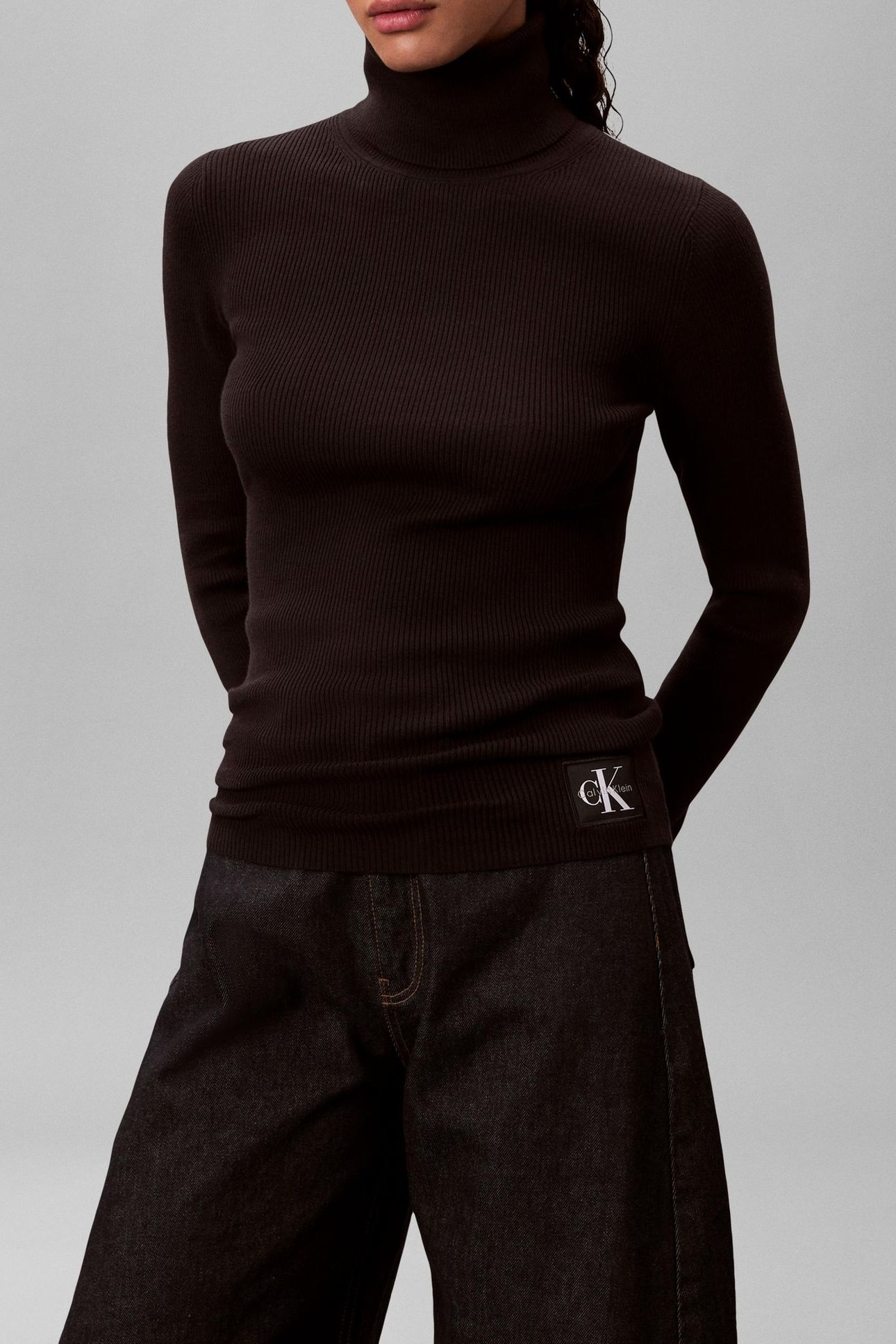 HERITAGE LABEL ROLL BLACK 1