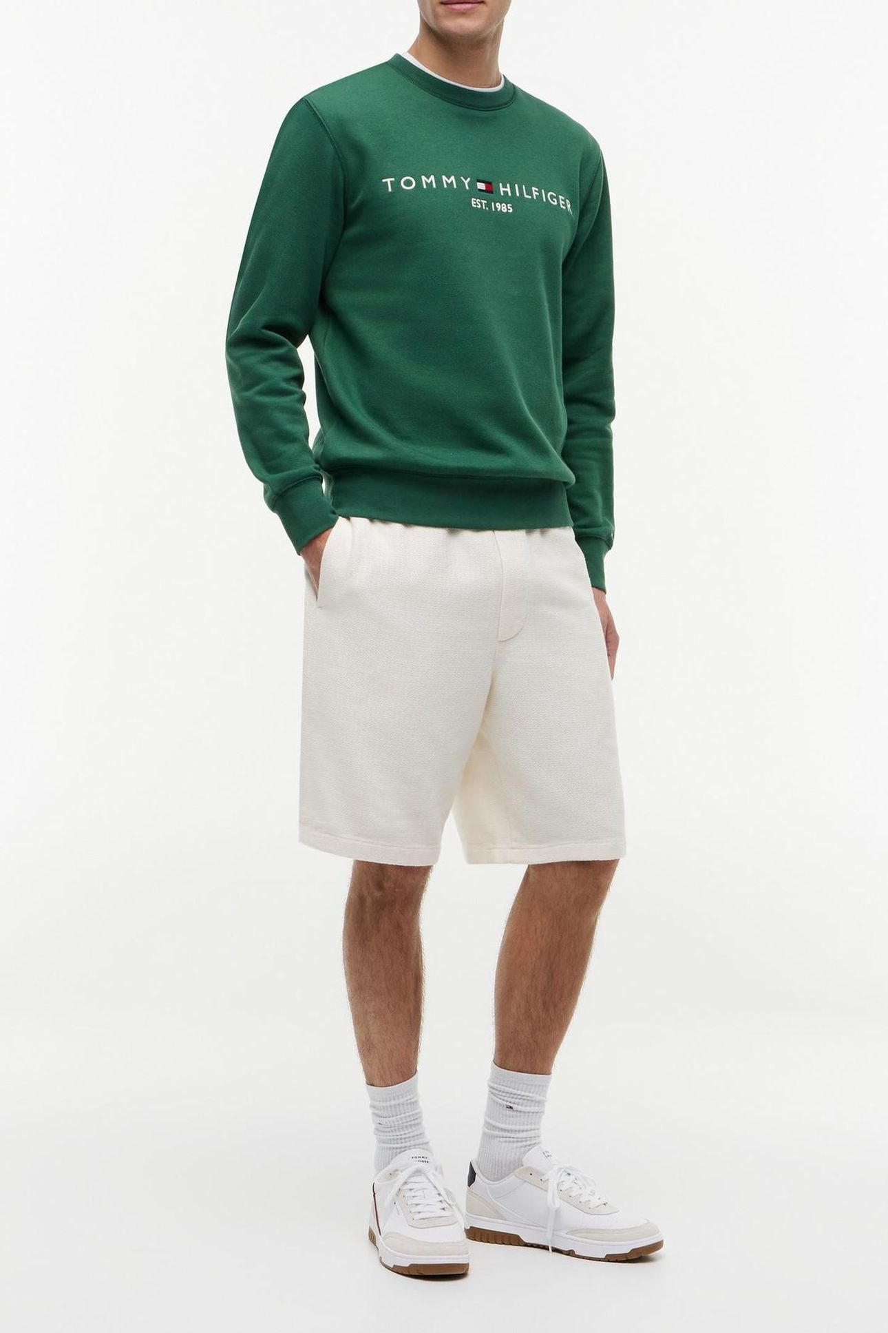 TOMMY LOGO SWEATSHIRT STREET GREEN 4