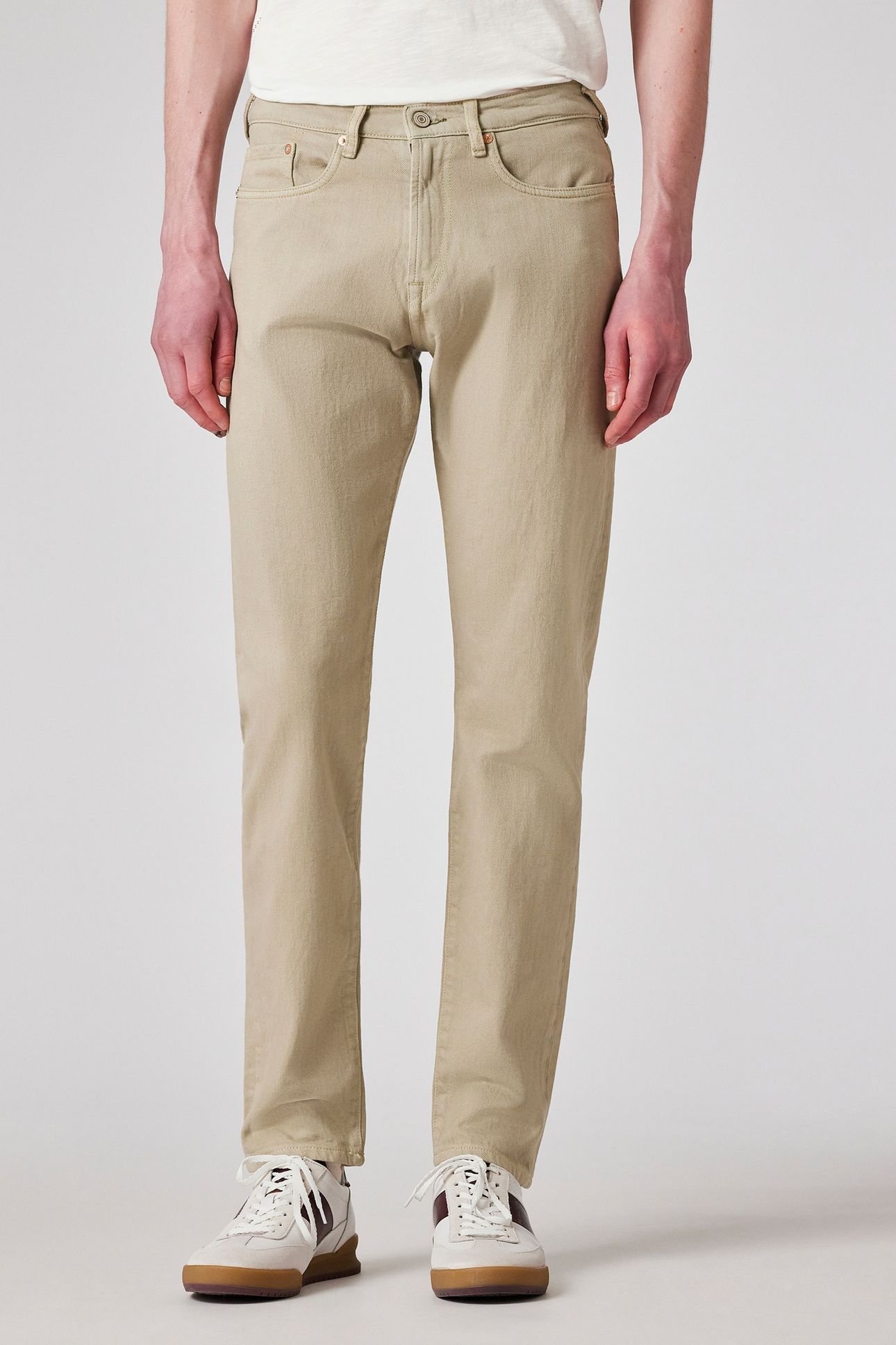 MENS TAPERED FIT JEAN ALL OVER BLEACH 1