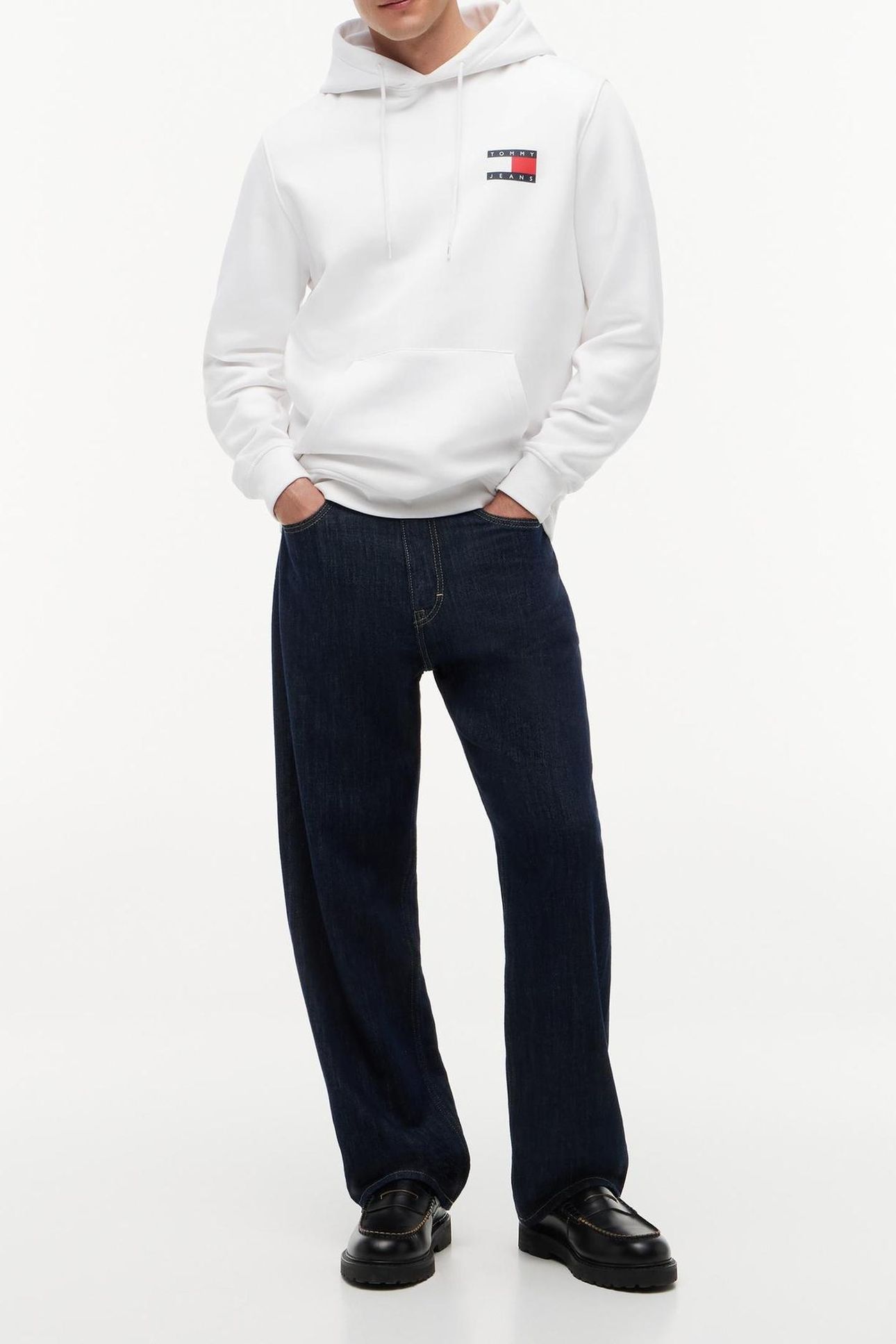 TJM REG ESSENTIAL SWEATSHIRT WHITE 2