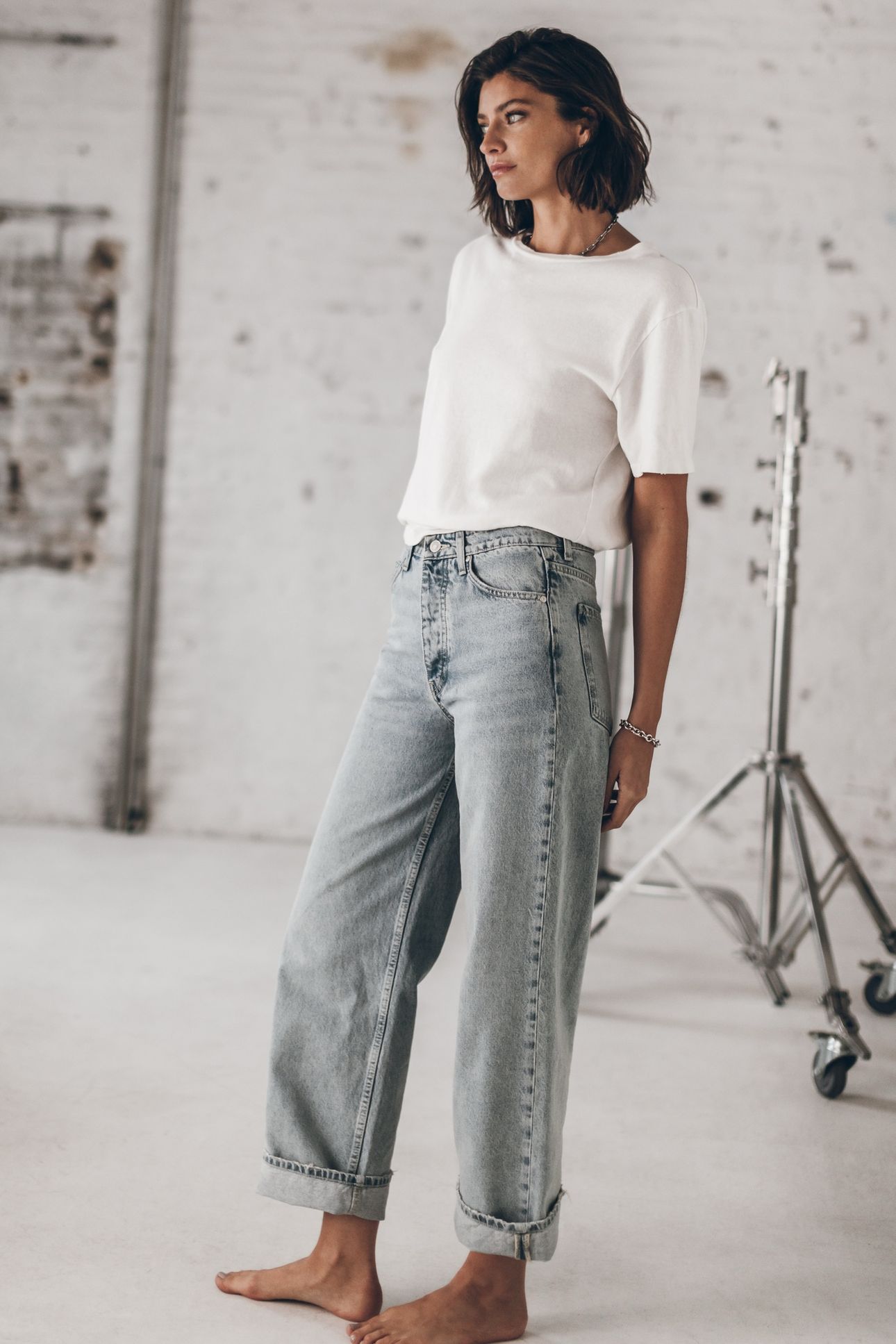 THE LIGHT BLUE BAGGY JEANS 1