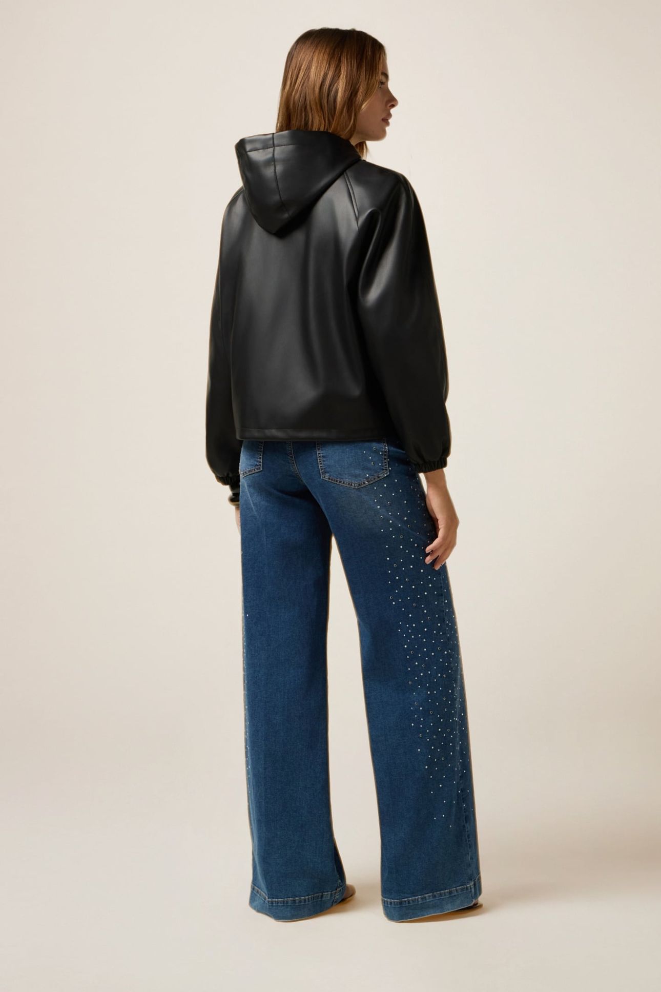 SHORT JACKET WITH HOOD AND ZIP BLACK 5