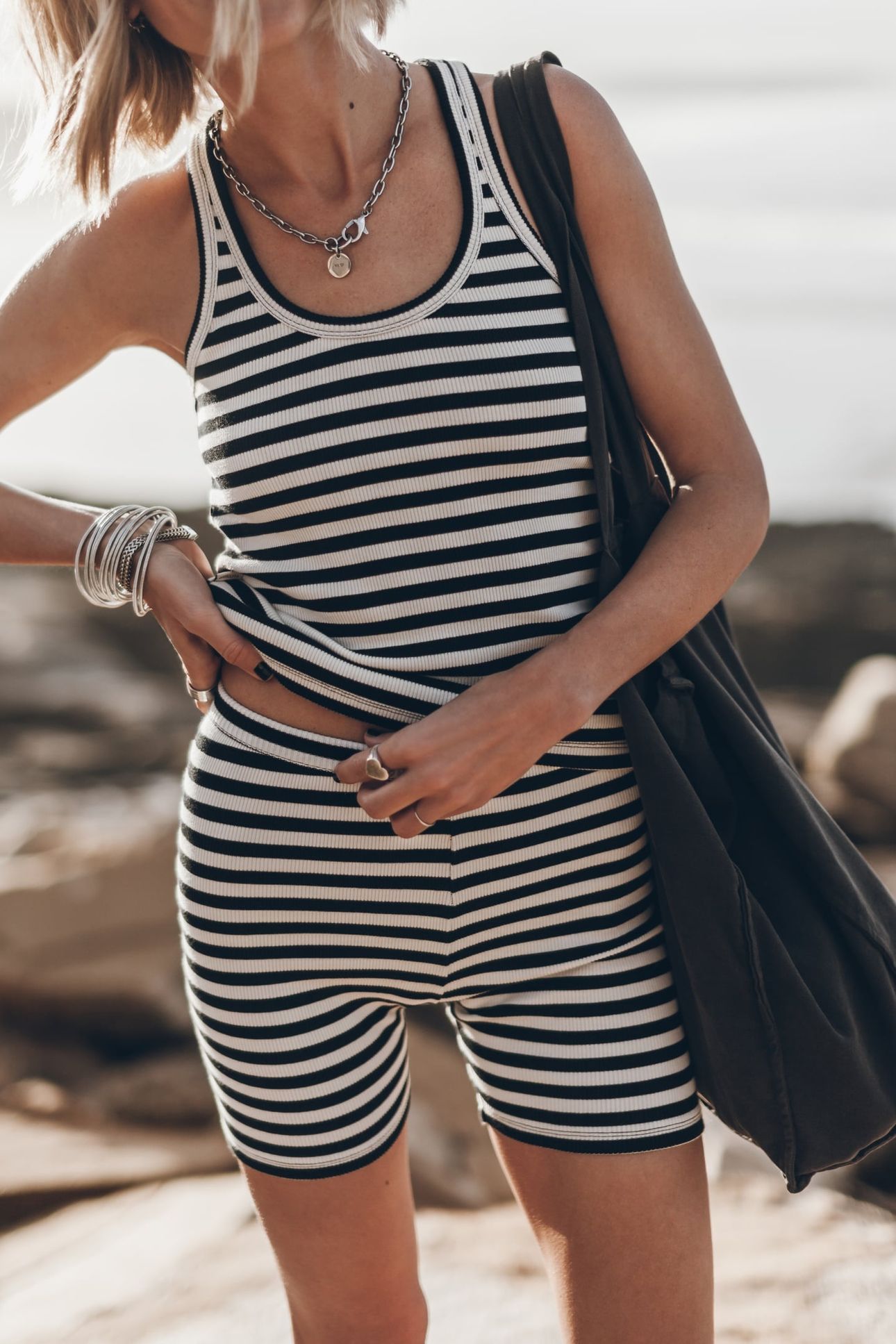 THE STRIPED RIBBED BIKER SHORTS 2