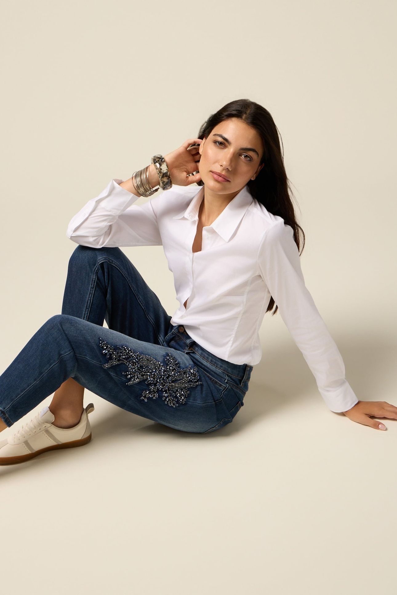 REGULAR JEANS WITH JEWEL PATCH BLUE 5