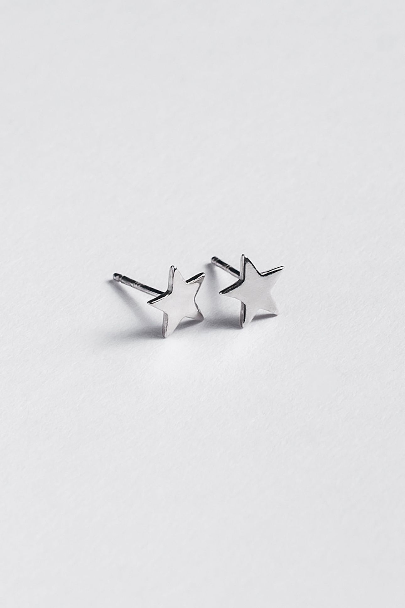 THE STAR STUD EARRINGS 3