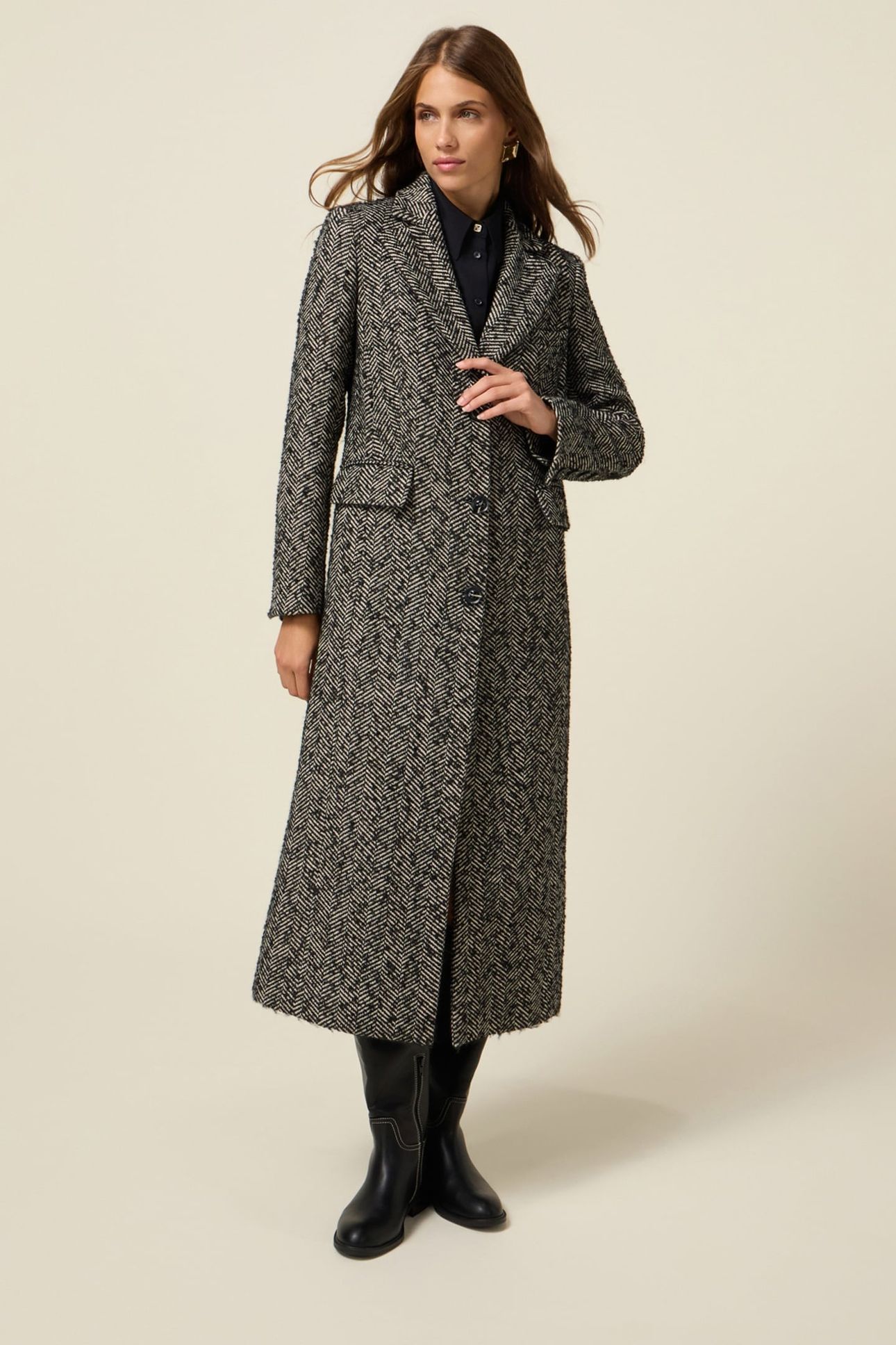 LONG HERRINGBONE COAT GREY 1