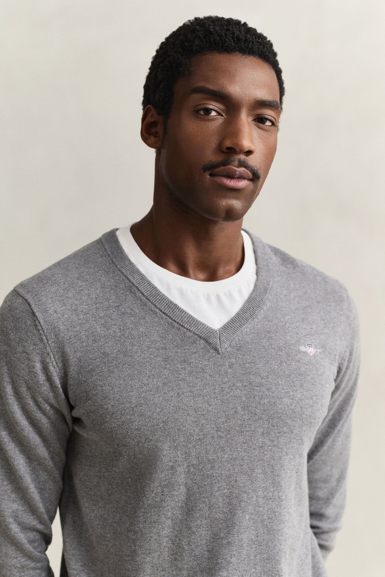 CLASSIC COTTON V-NECK DARK GREY MELANGE 8