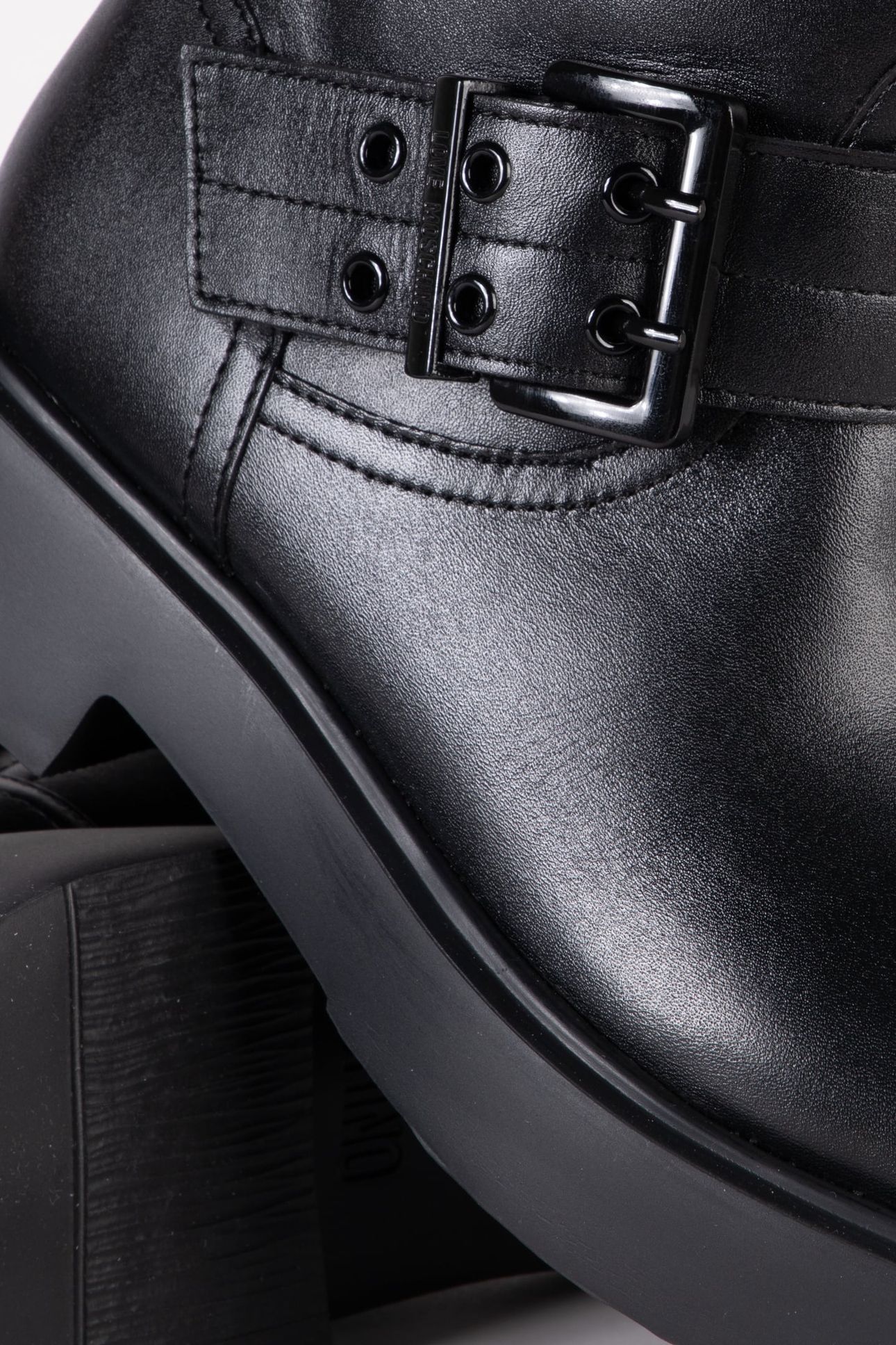 BOOTS BLACK 3