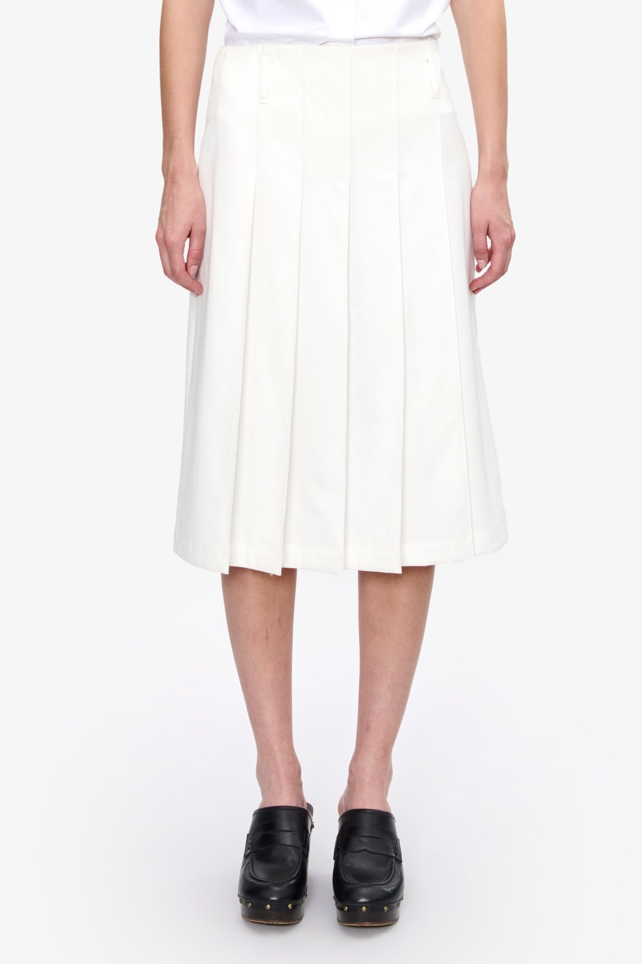 SKIRT PLEATED WHITE 1