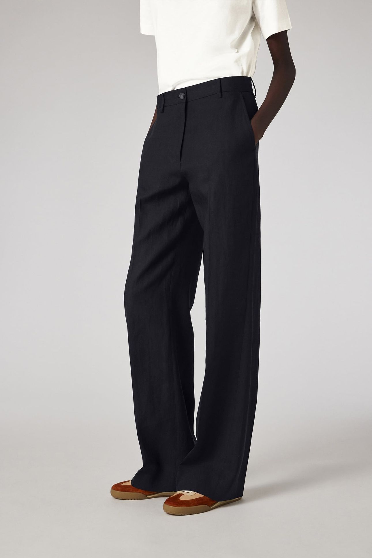 WOMENS TROUSERS VERY DARK NAVY 1
