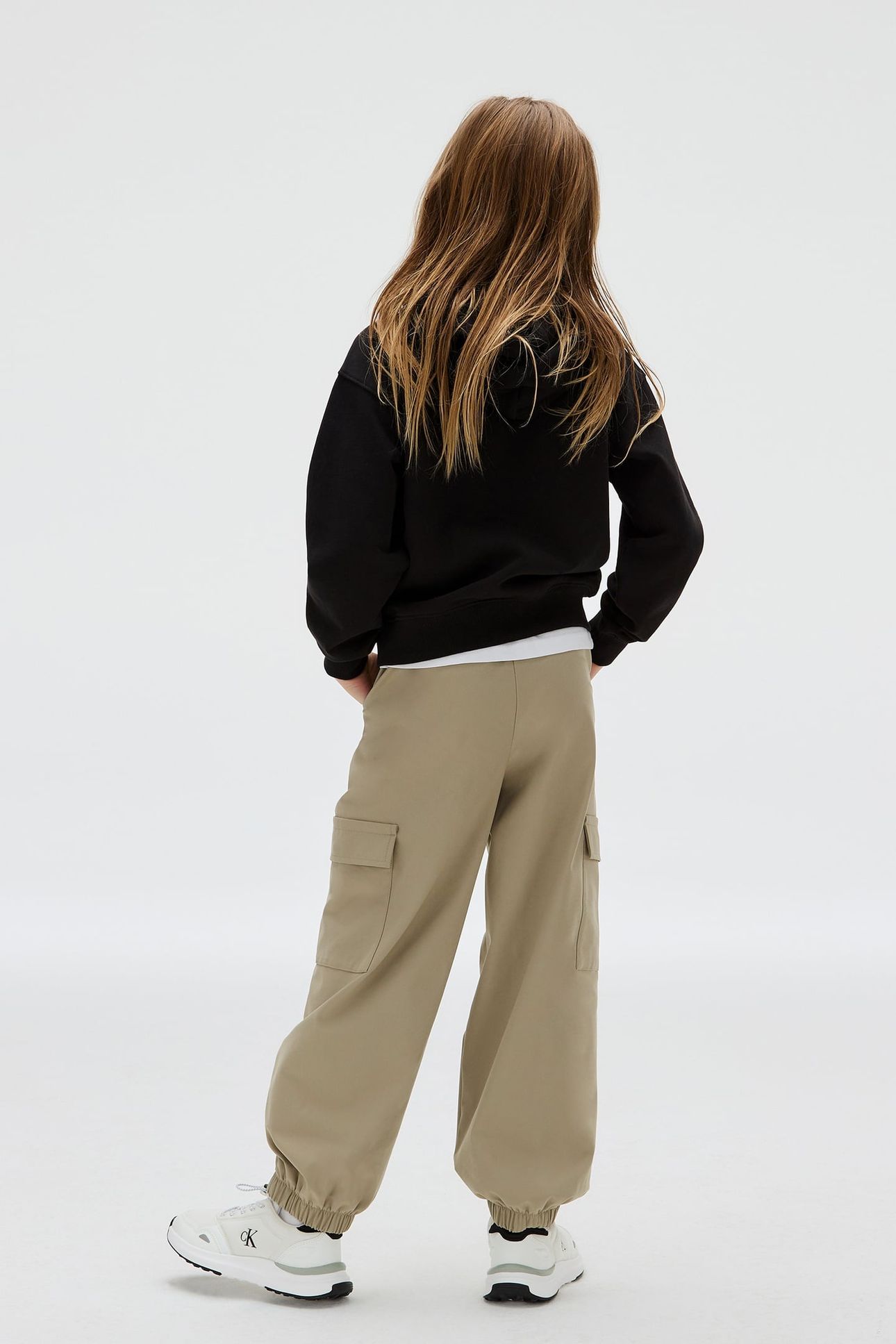 BOYS NECK EMBRO LOGO TERRY BLACK 2