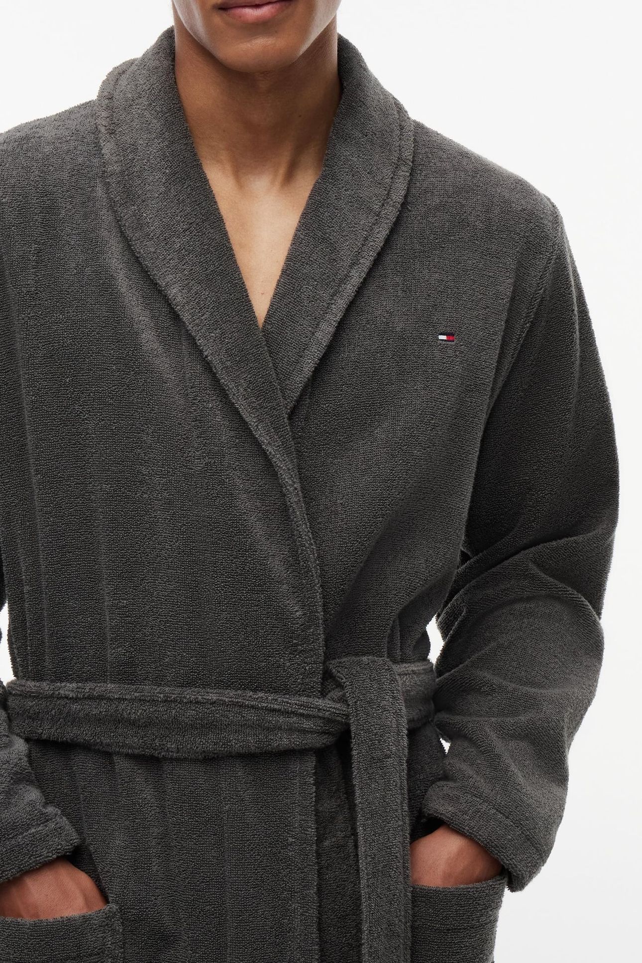 BATHROBE MAGNET 4