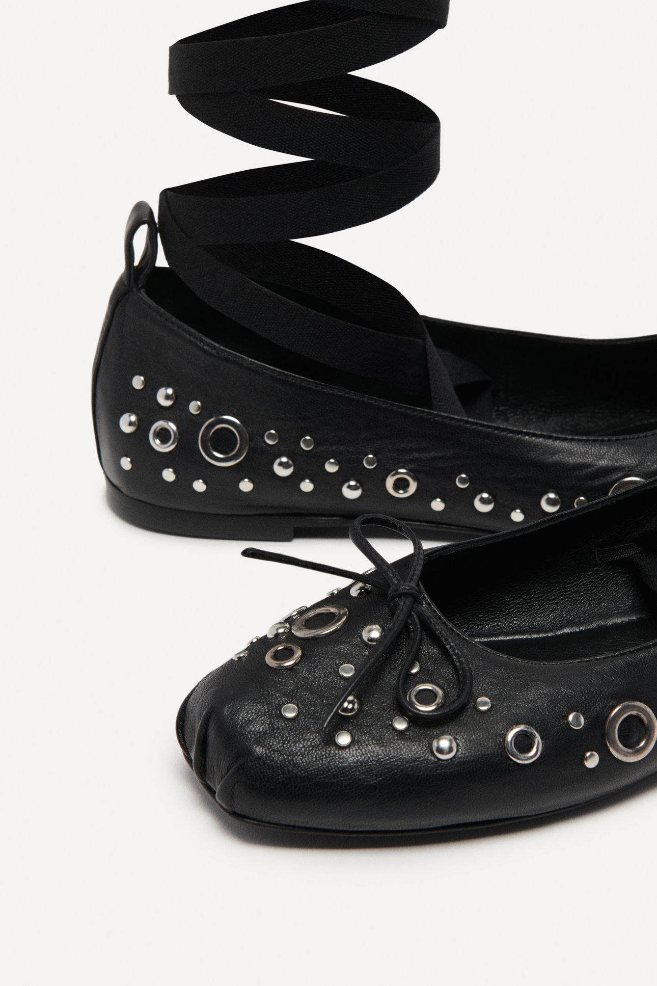 BALLERINAS BLACK 5