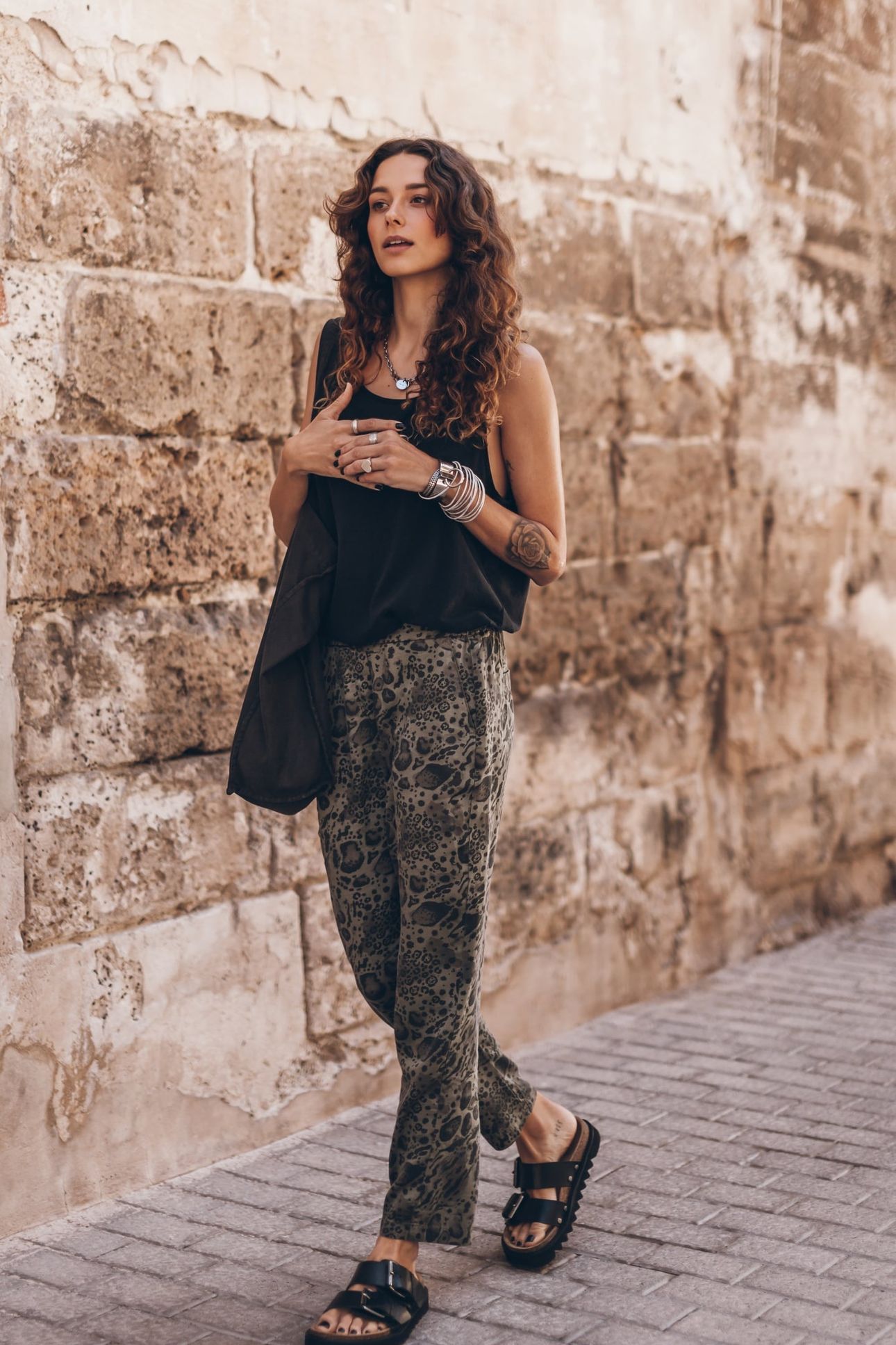 THE PRINTED GREEN CHILL PANTS 3