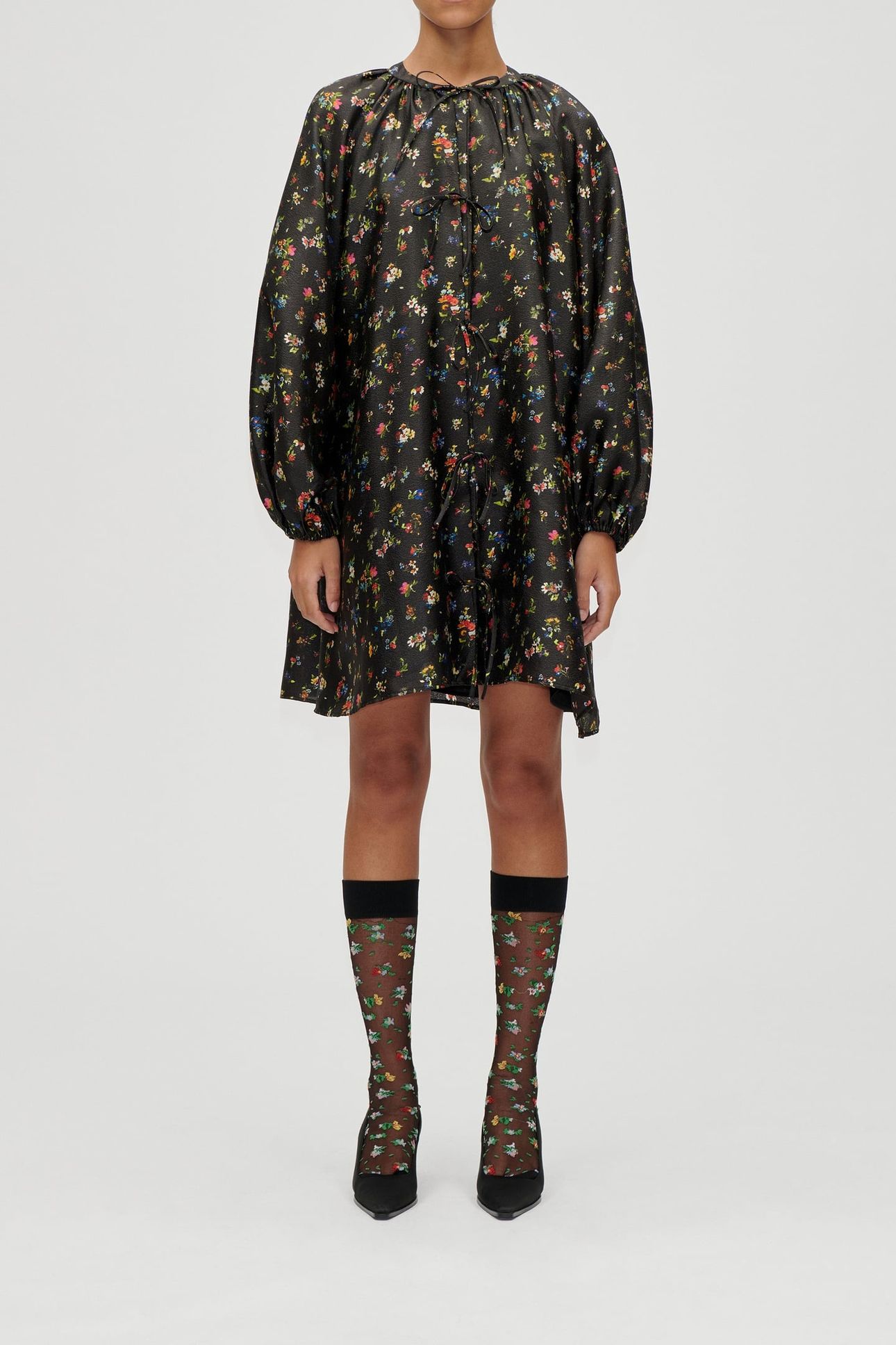 VOLUMINOUS BOW DRESS MAGNOLIA GARDEN 1