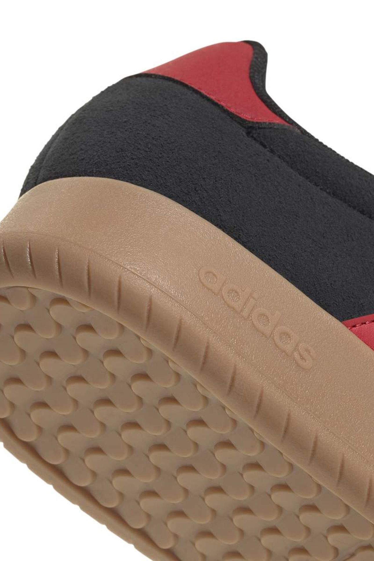 UNISEX BARREDA CORE BLACK 9