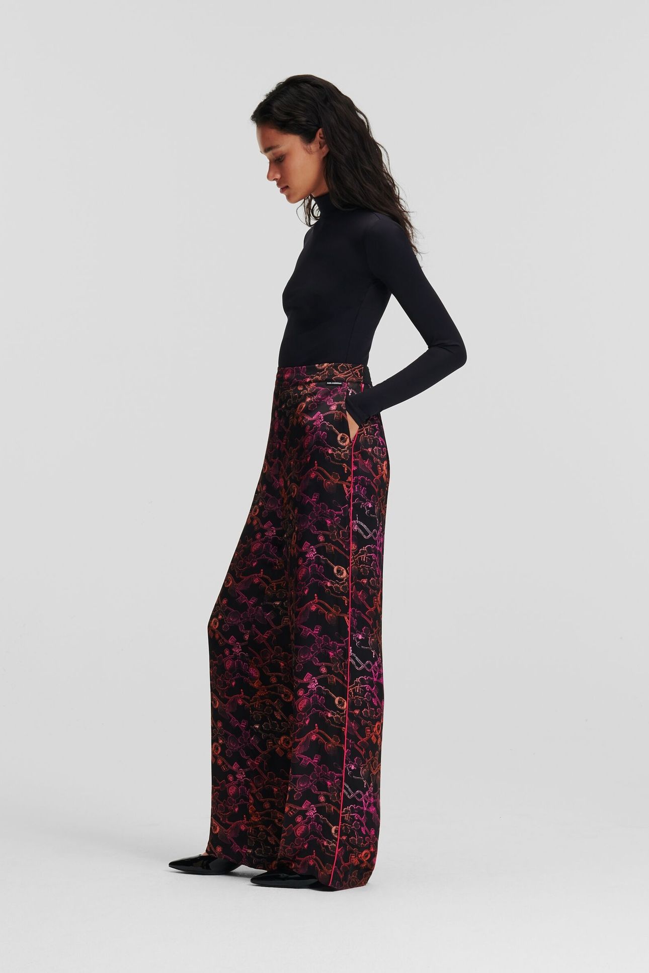 SATIN CHAIN PRINT PANTS PINK 3