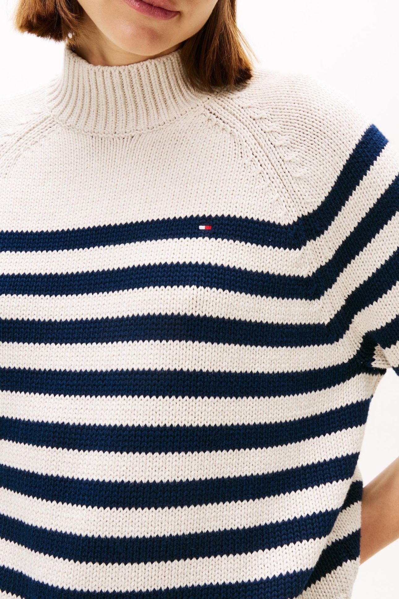 COTTON BLEND MOCK-NECK HEATHER OATMILK/DARK NAVY ENG 5