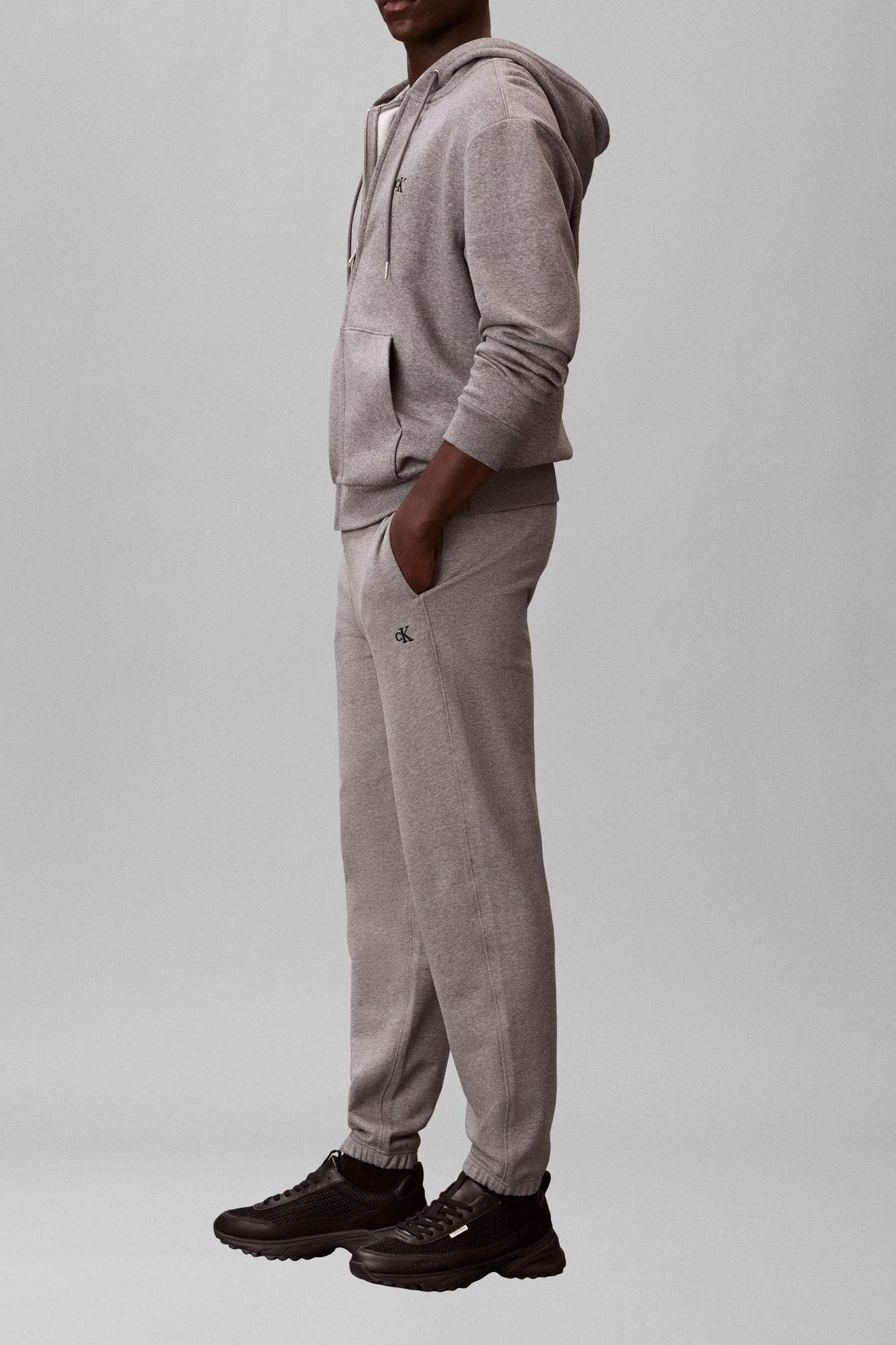 350TERRY MONOGRAM MED GREY HEATHER 5