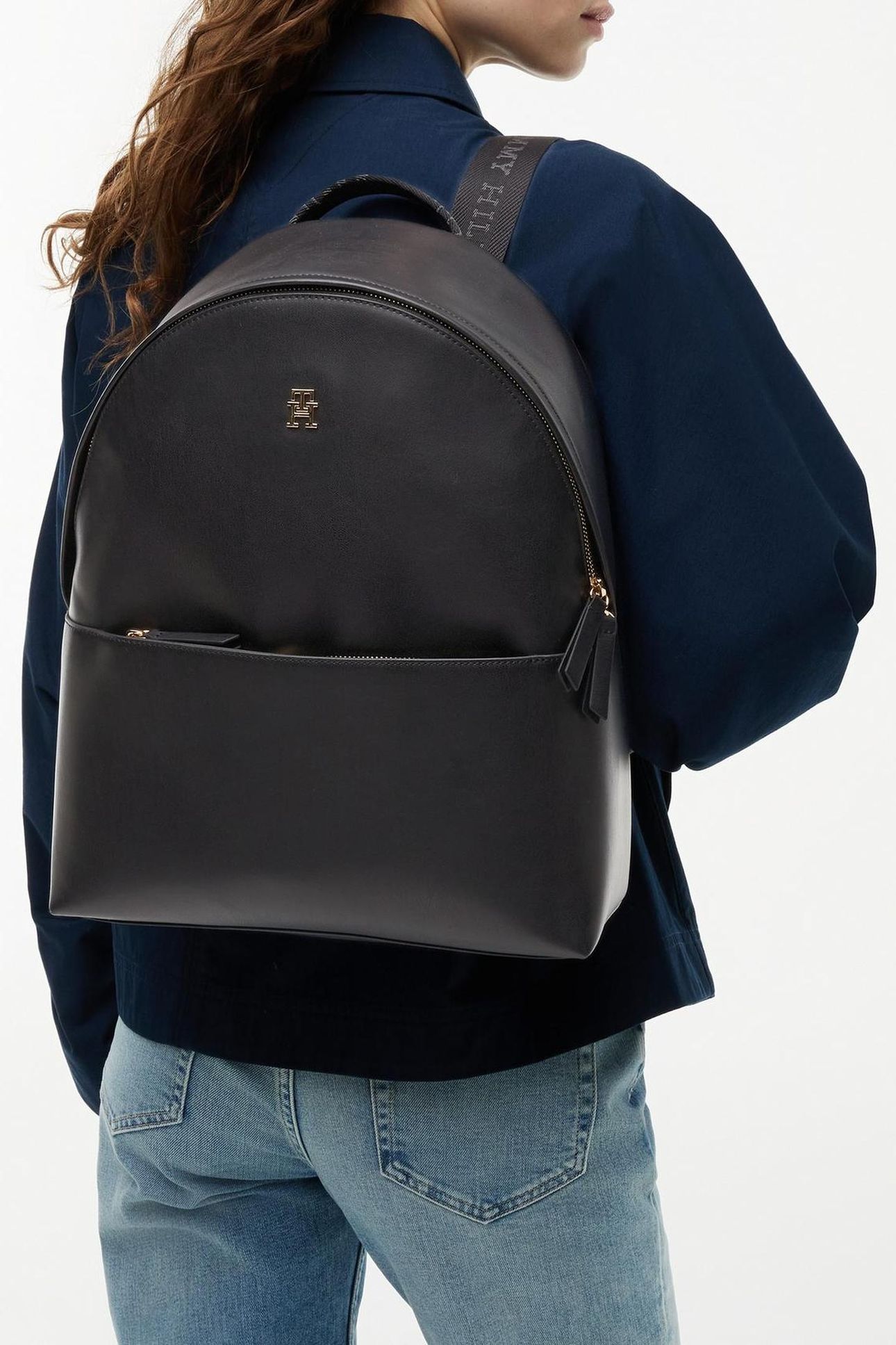 IM LATAM LOGO BACKPACK BLACK 1
