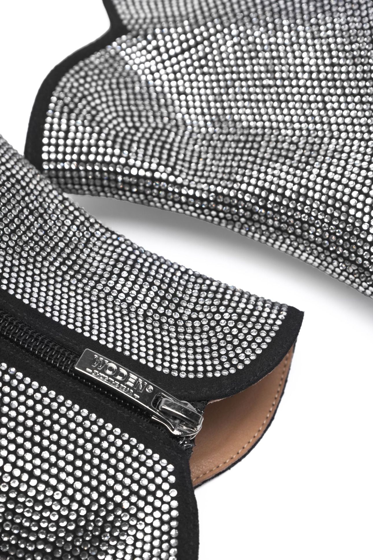 SAGA ZIP CRYSTAL BLACK 5