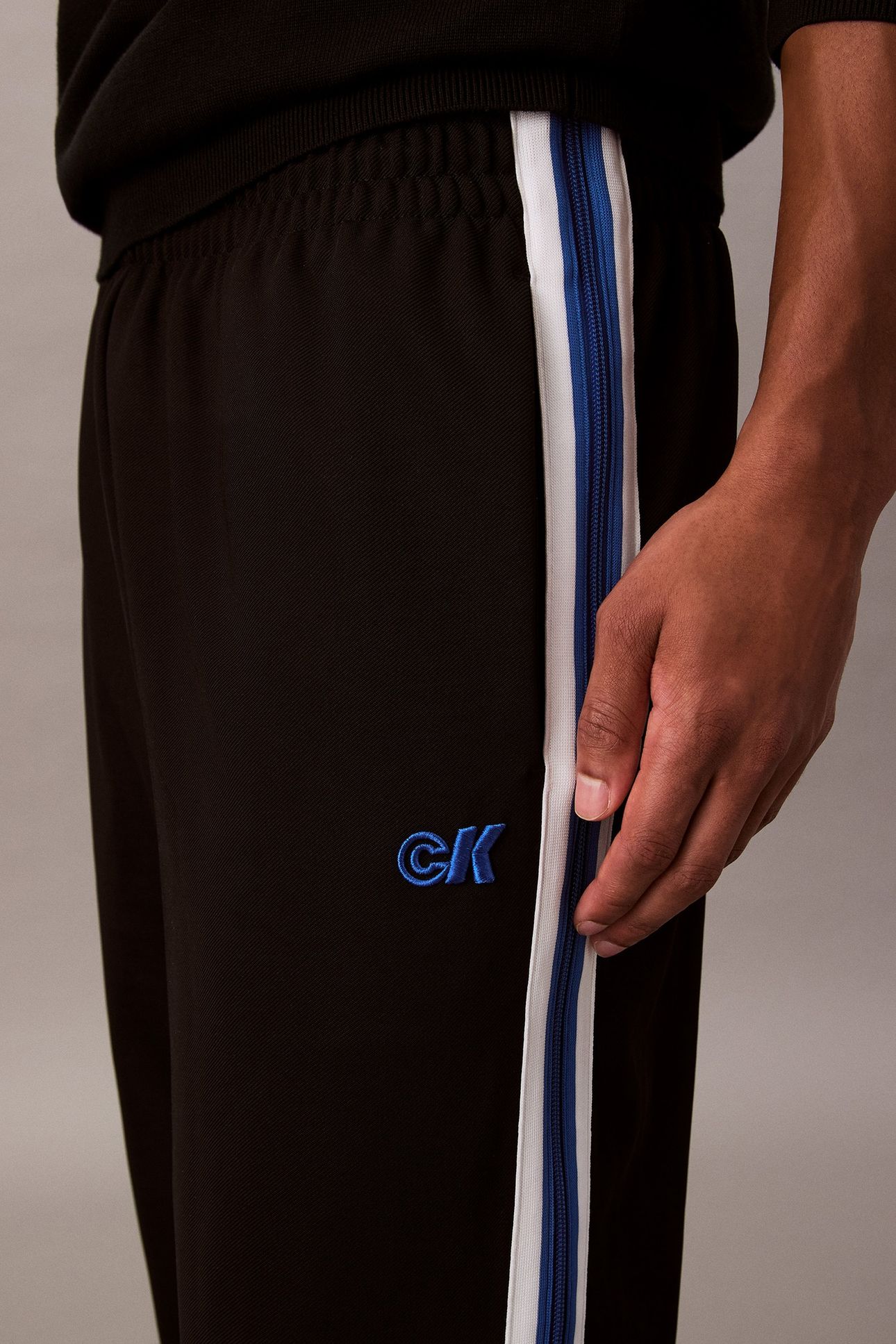 STRETCH TWILL TRACK PANTS BLACK 4
