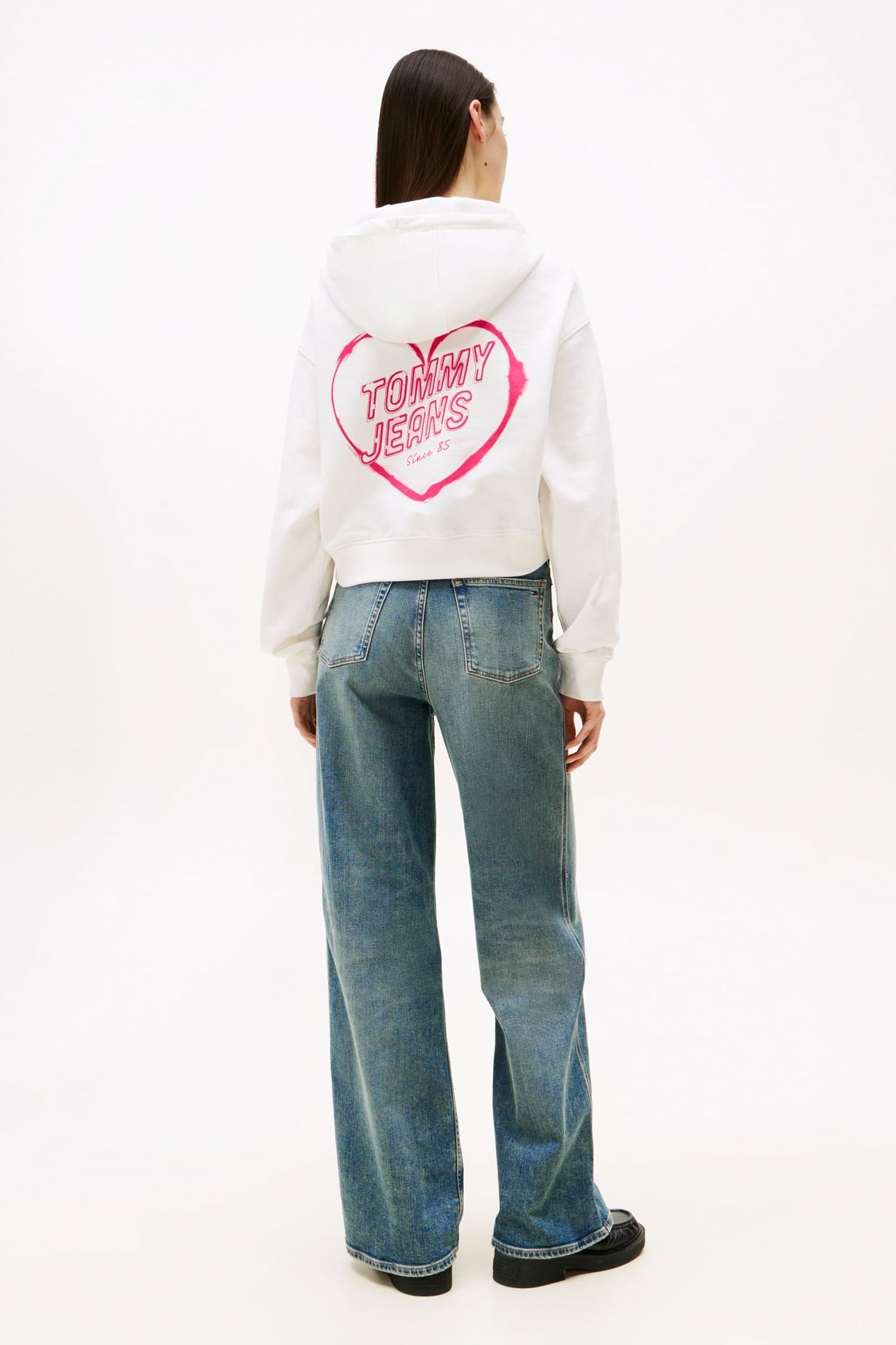 TJW RELAXED CRP HEART HOODIE ECRU 2