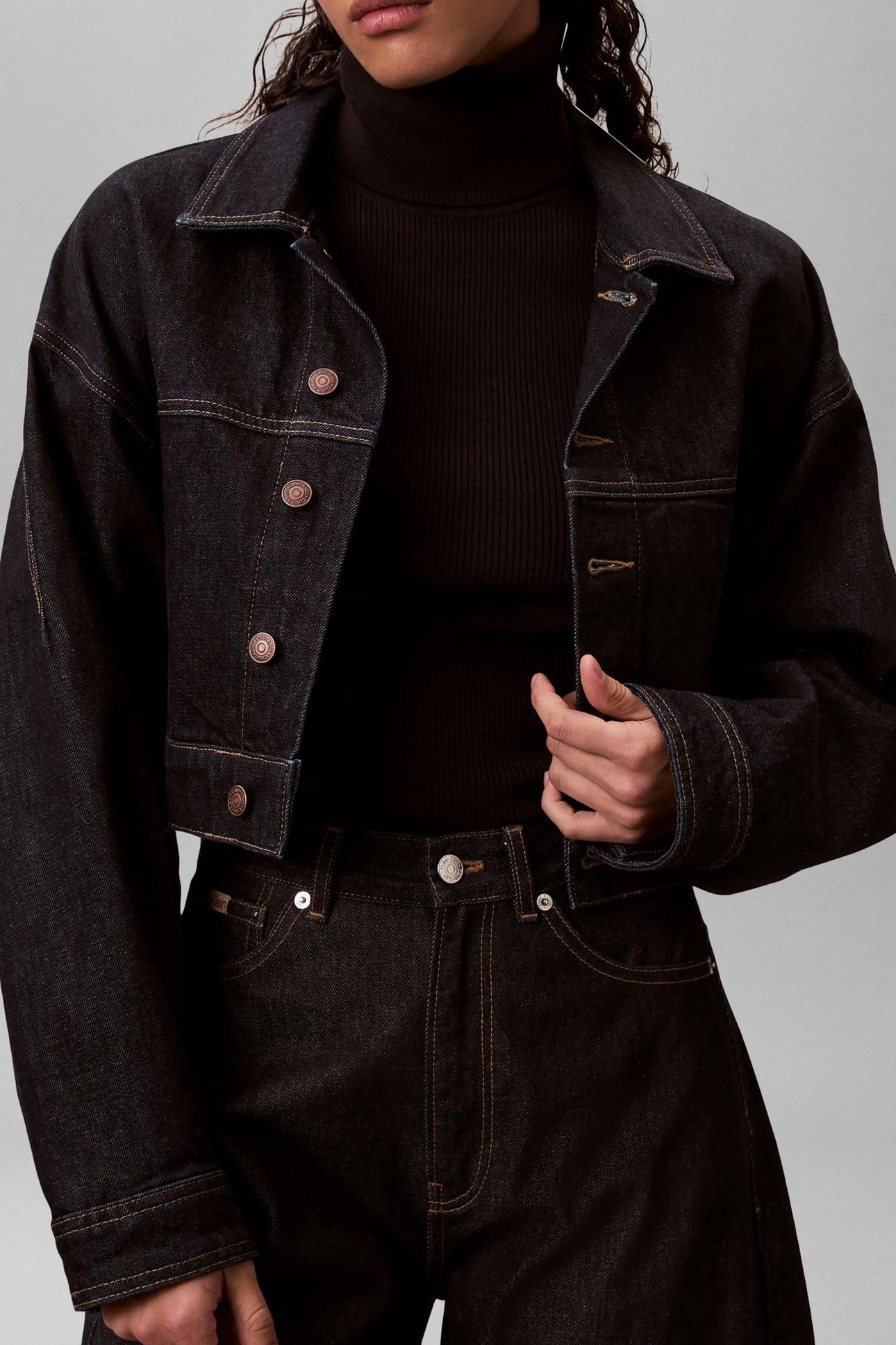 HERITAGE LABEL ROLL BLACK 5