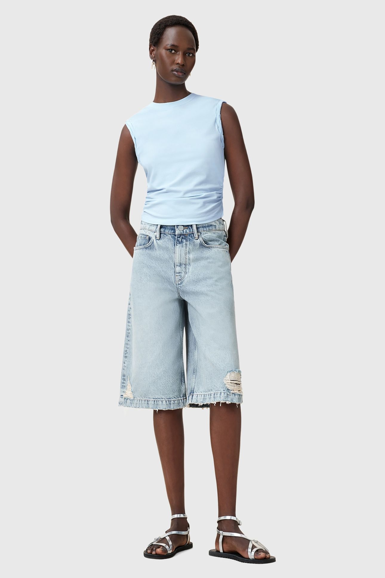 WEST TANK WHITE 1