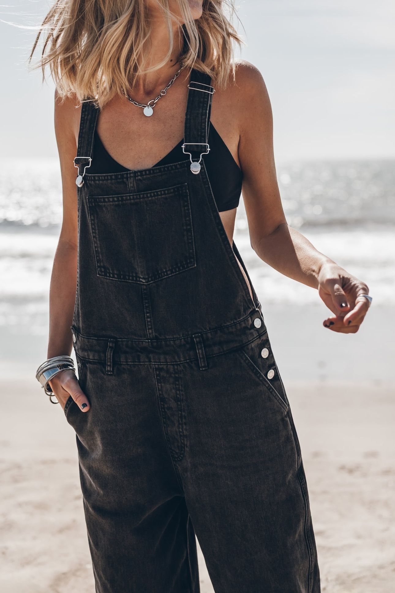 THE BLACK DUNGAREES 3