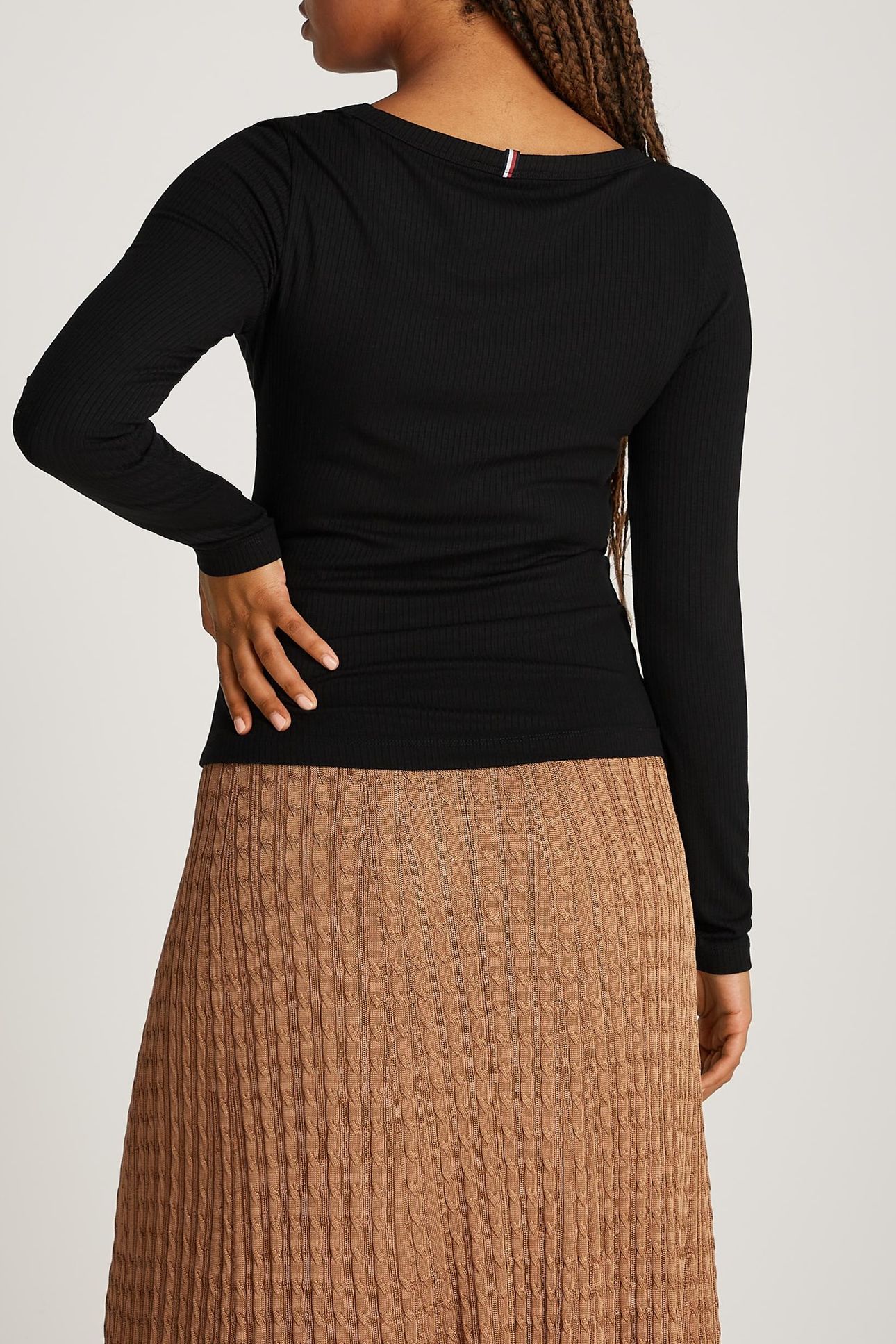 SLIM 5X2 RIB O-NECK LS BLACK 2